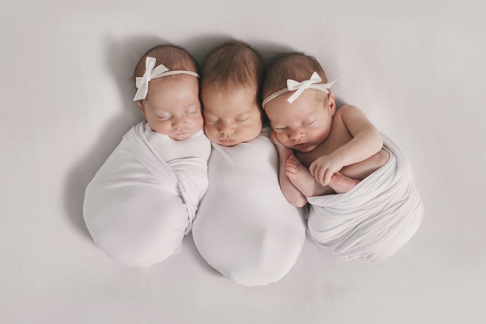 Multiples newborn session of triplet newborns by warren and youngstown ohio newborn photogrpaher christie leigh photo.jpg