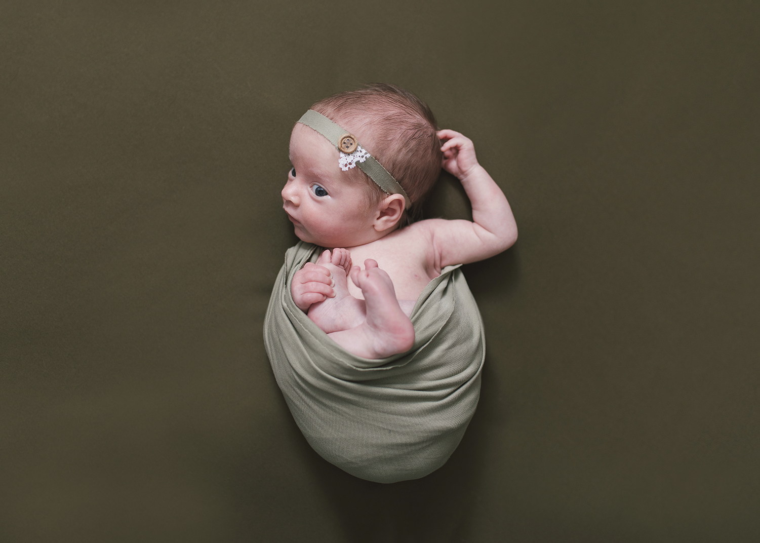 multiples newborn session with newborn triplets in warren ohio by newborn photographer christie leigh photo_8.jpg