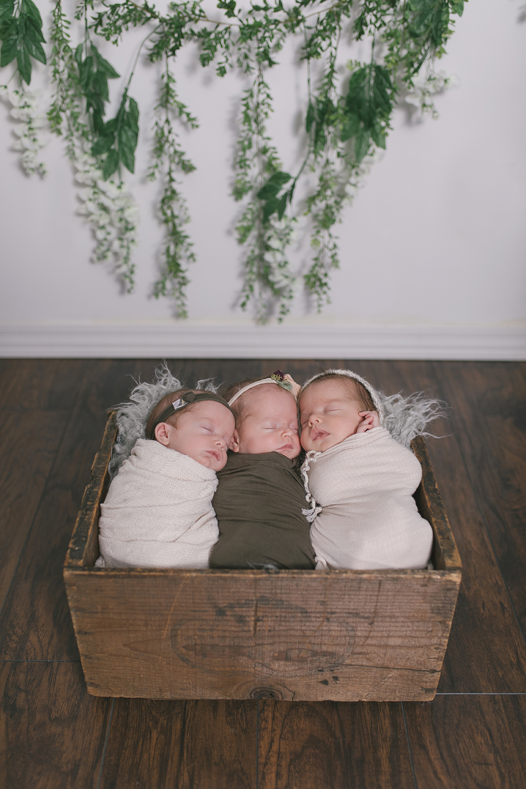 multiples newborn session with newborn triplets in warren ohio by newborn photographer christie leigh photo_11.jpg