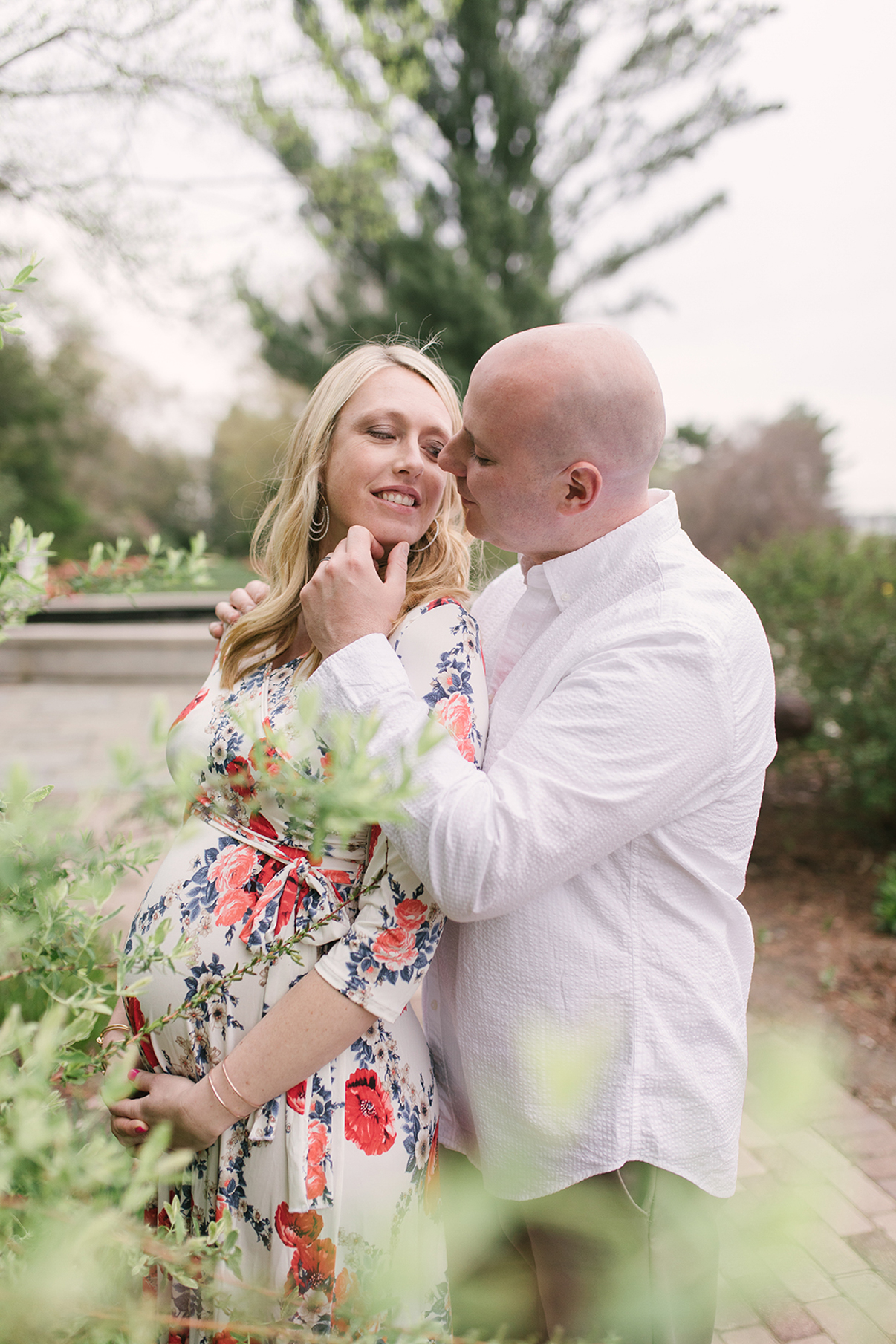 Maternity-Session-Maternity-Photos-Maternity-Pictures-by-Christie_Leigh_Photo-in-Warren-OH-Hermitage-PA-Youngstown-OH-Cortland-OH-Buhl-Farm-Park-Millcreek-Metro-Parks-Mosquito-Lake-State-Park-20.JPG