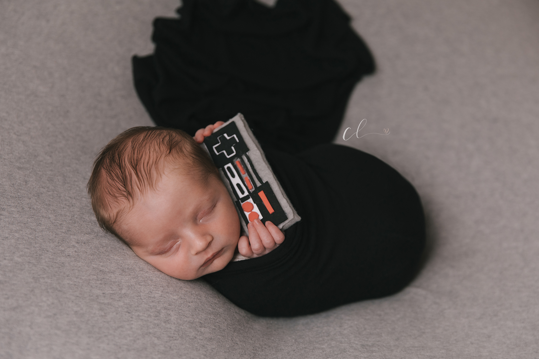 nintendo prop gaming newborn baby session in cortland ohio by newborn photographer christie leigh photo warren ohio sharon pa youngstown oh.jpg