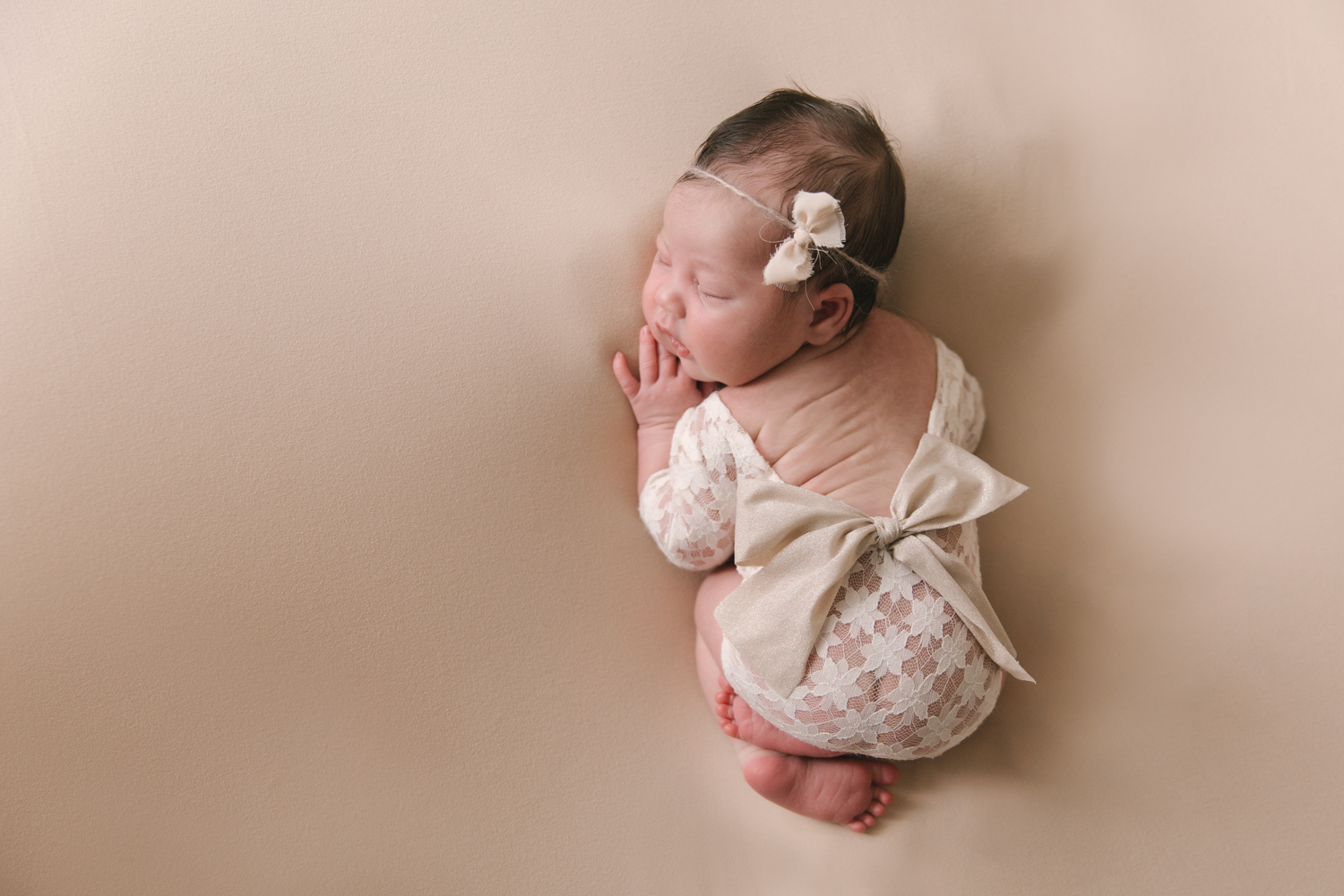 beautiful_baby_girl_columbus_ohio_newborn_girl_by_newborn_photographer_christie_leigh_photo_warren_ohio-018.JPG