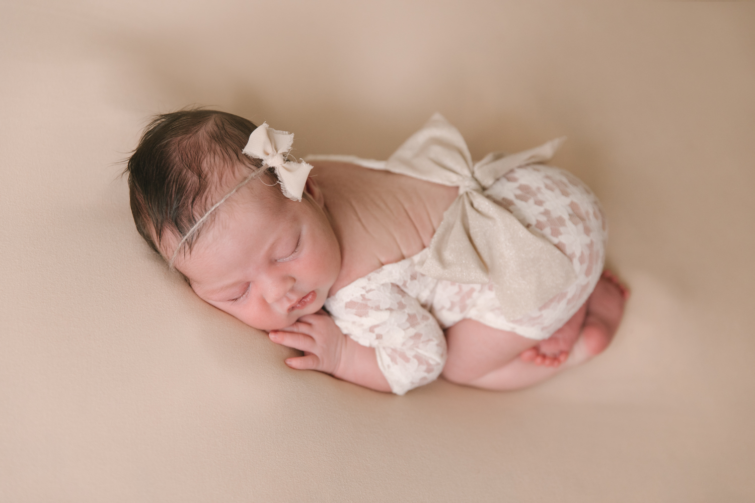 beautiful_baby_girl_columbus_ohio_newborn_girl_by_newborn_photographer_christie_leigh_photo_warren_ohio-019.JPG