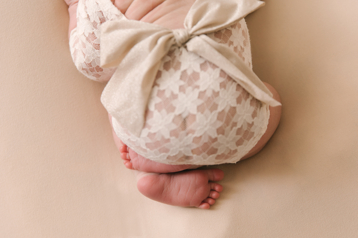 beautiful_baby_girl_columbus_ohio_newborn_girl_by_newborn_photographer_christie_leigh_photo_warren_ohio-021.JPG