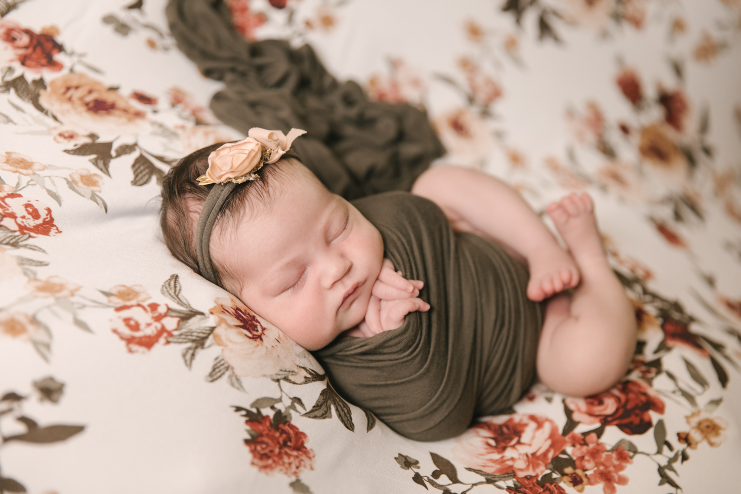 beautiful_baby_girl_columbus_ohio_newborn_girl_by_newborn_photographer_christie_leigh_photo_warren_ohio-022.JPG