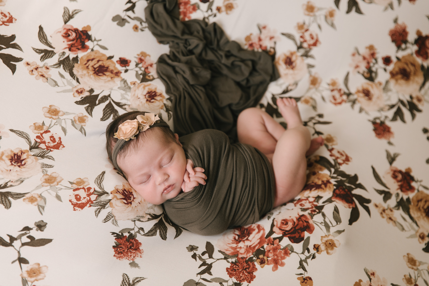 beautiful_baby_girl_columbus_ohio_newborn_girl_by_newborn_photographer_christie_leigh_photo_warren_ohio-023.JPG