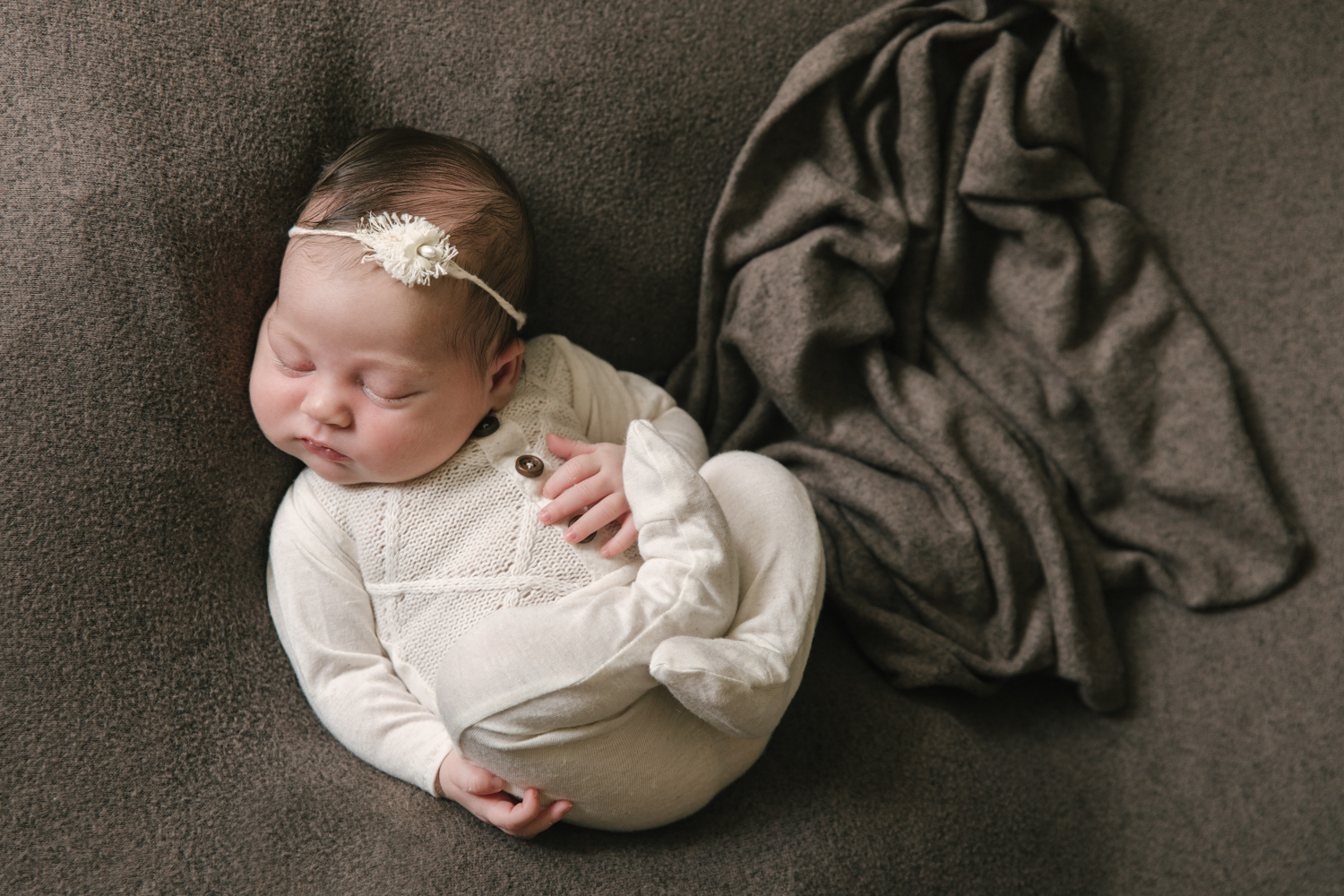 beautiful_baby_girl_columbus_ohio_newborn_girl_by_newborn_photographer_christie_leigh_photo_warren_ohio-028.JPG