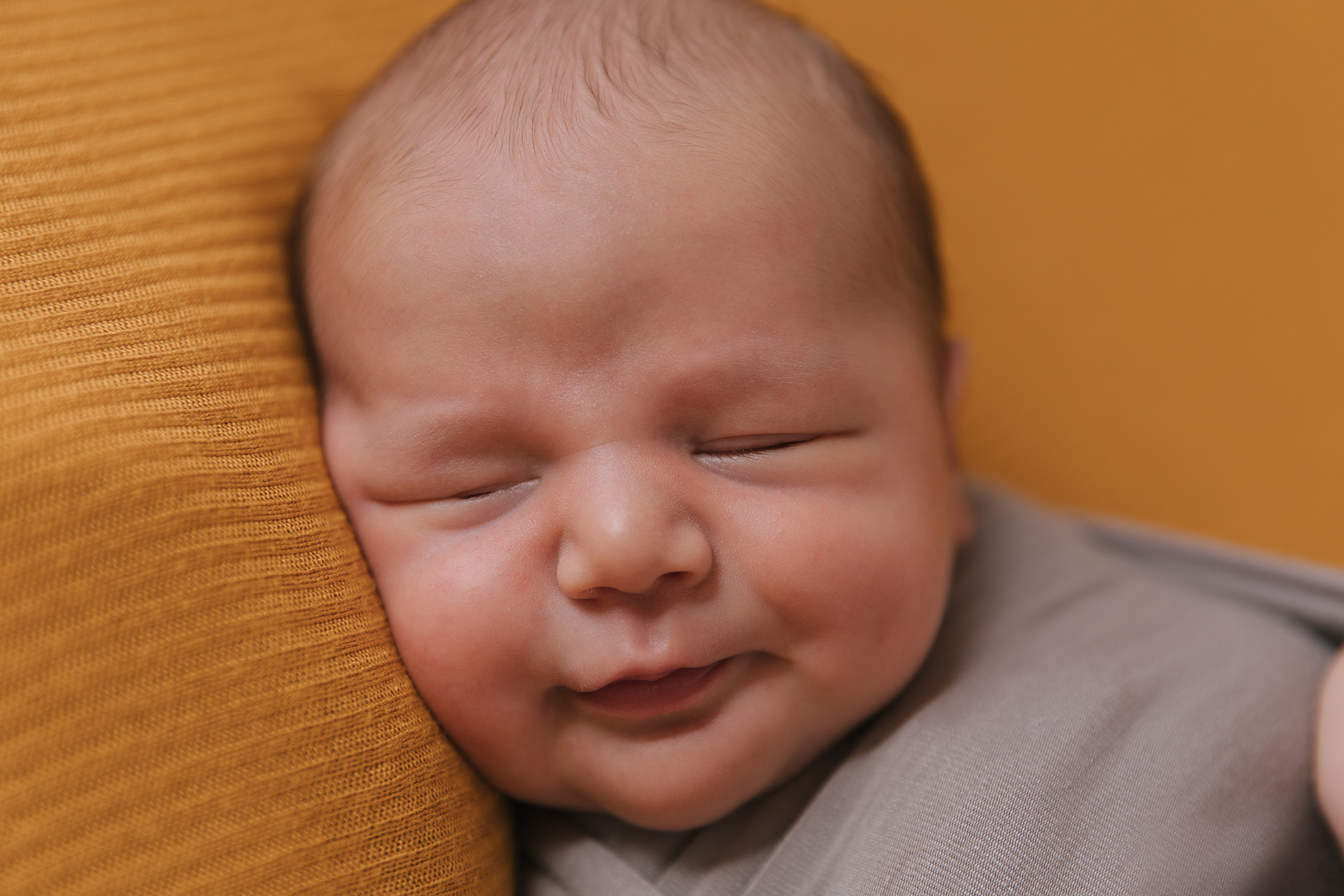 Kinsman_Ohio_Baby_Boy_Taco_Pose_Newborn_photography_by_Christie_Leigh_Photo_in_Cortland_Ohio-025.jpg