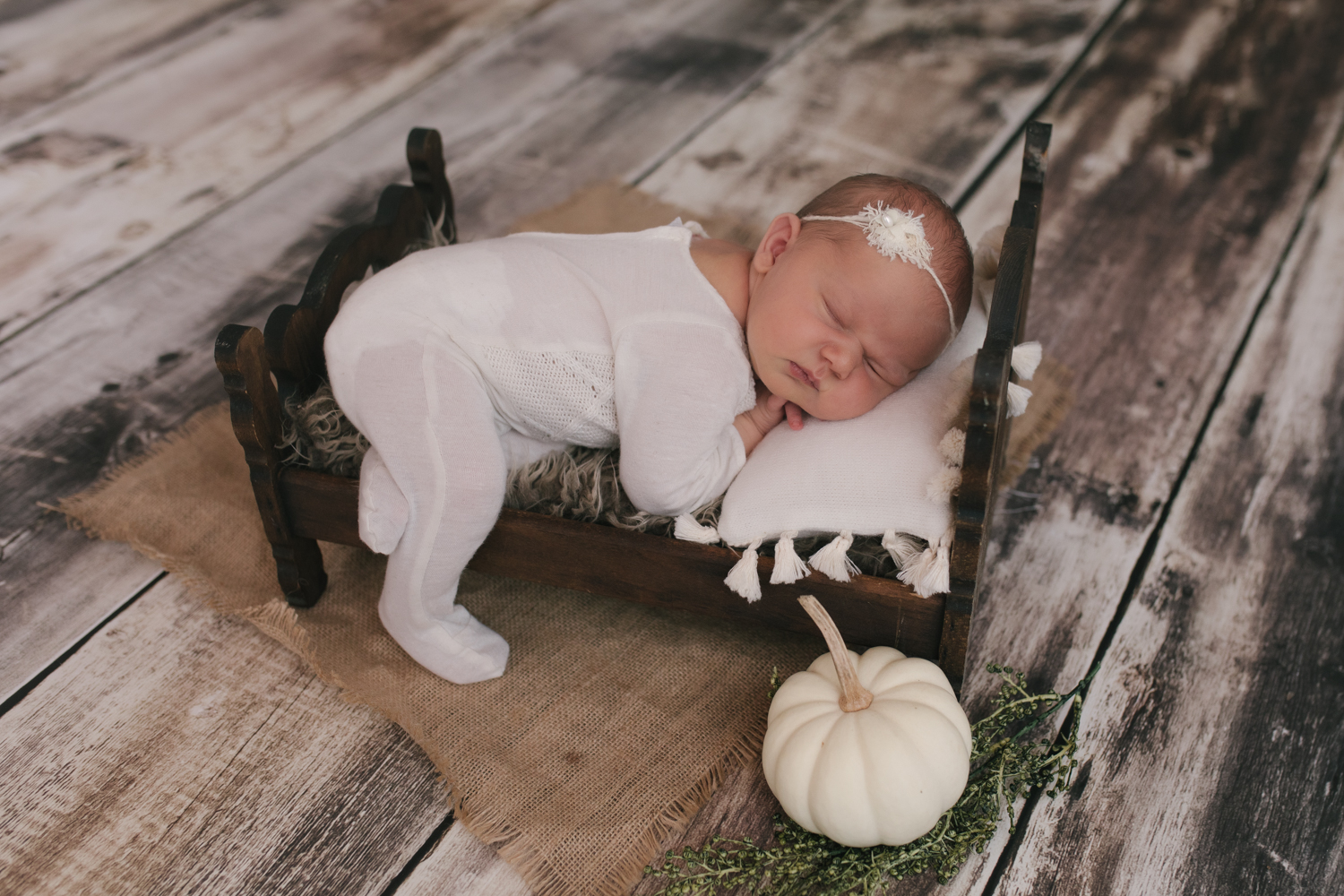 Light_Pink_Newborn_Stretch_backdrop_for_Baby_Girl_Studio_Newborn_Photos_by_Newborn_Photohgrapher_Christie_Leigh_Photo_in_Farmdale_Ohio_OH_and_PA_Newborn_Sessions-8.JPG