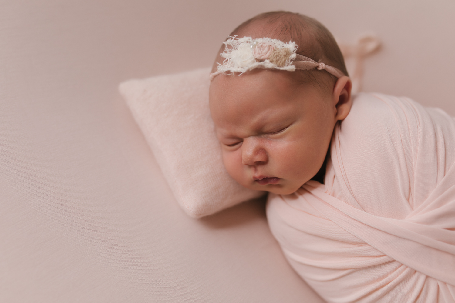 Light_Pink_Newborn_Stretch_backdrop_for_Baby_Girl_Studio_Newborn_Photos_by_Newborn_Photohgrapher_Christie_Leigh_Photo_in_Farmdale_Ohio_OH_and_PA_Newborn_Sessions-11.JPG