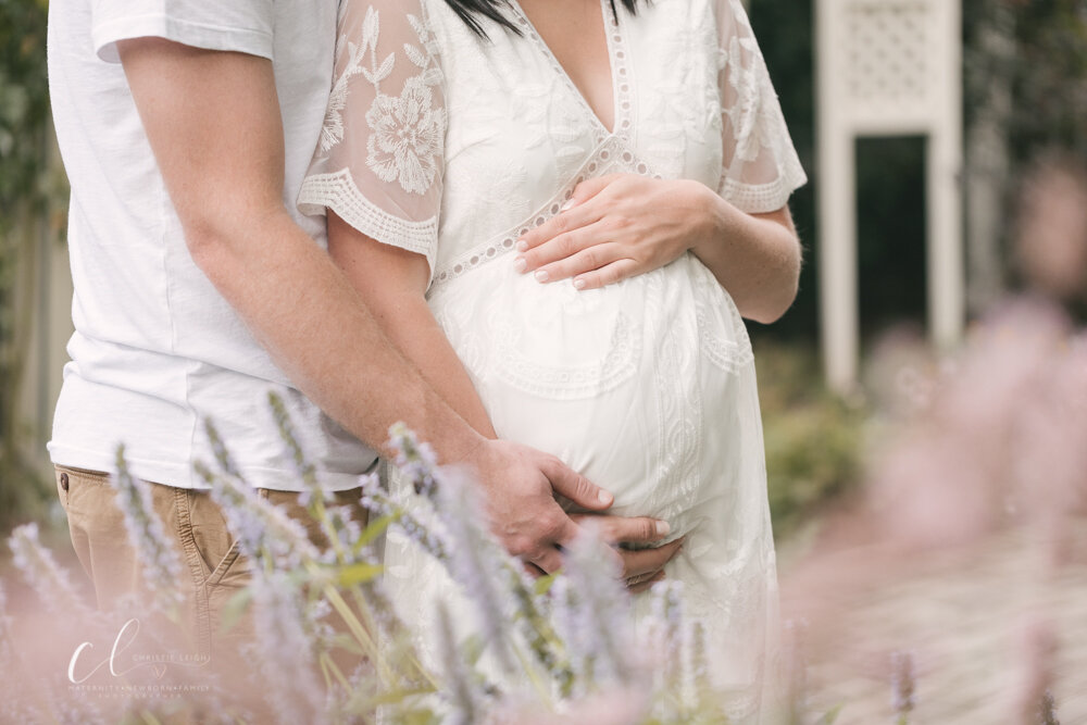 Romantic_Maternity_Session_in_MIllcreek_Metro_Park_Garden_Themed_Materntiy_Session_at_Fellows_Riverside_Gardens_in_Youngstown_Ohio_By_Maternity_and_Newborn_Photographer_Christie_Leigh_Photo-4.JPG