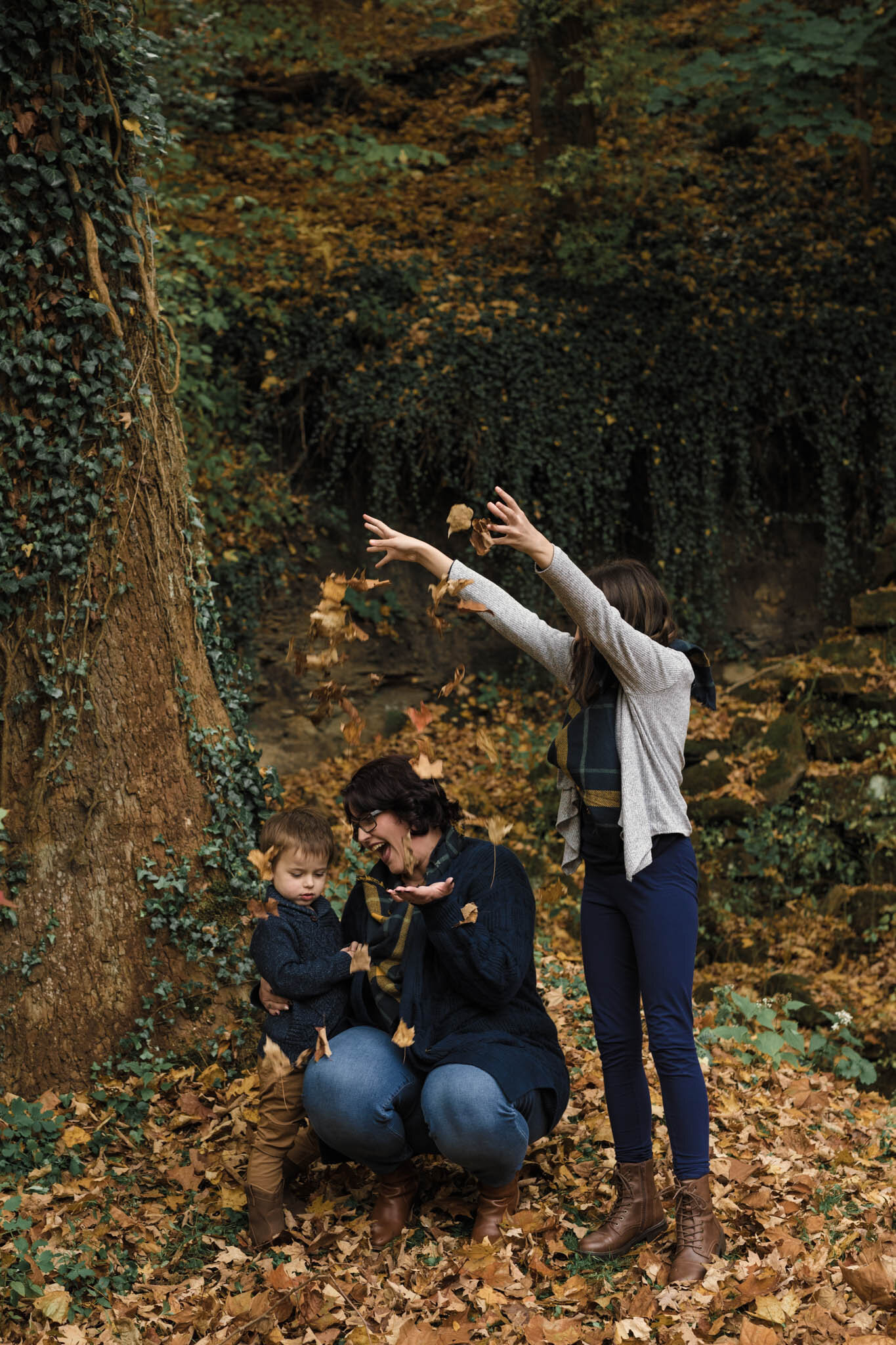 Fall_Family_Session_of_four_Youngstown_Ohio_by_Family_Photogrpaher_Christie_Leigh_Photo-3.jpg