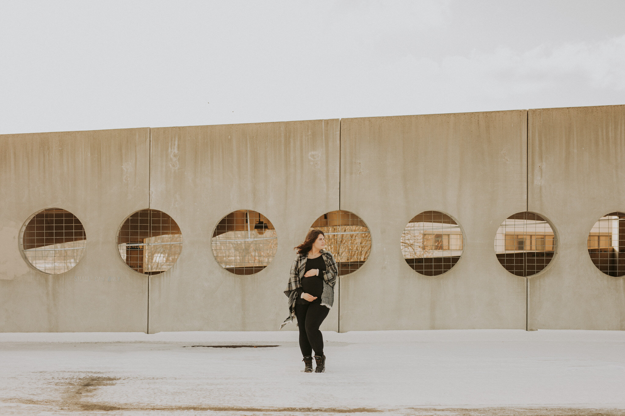 Downtown_Warren_Courhouse_Square_Trumbull_County_Ohio_OH_Couple_Maternity_Young_Happy_Fun_Silly_Pregnancy_Family_of_Three_3_Frst_Time_Mom_Parents_Photos_Photoshoot_Session_by_Newborn_Photographer_Christie_Leigh_Photo-17.jpg