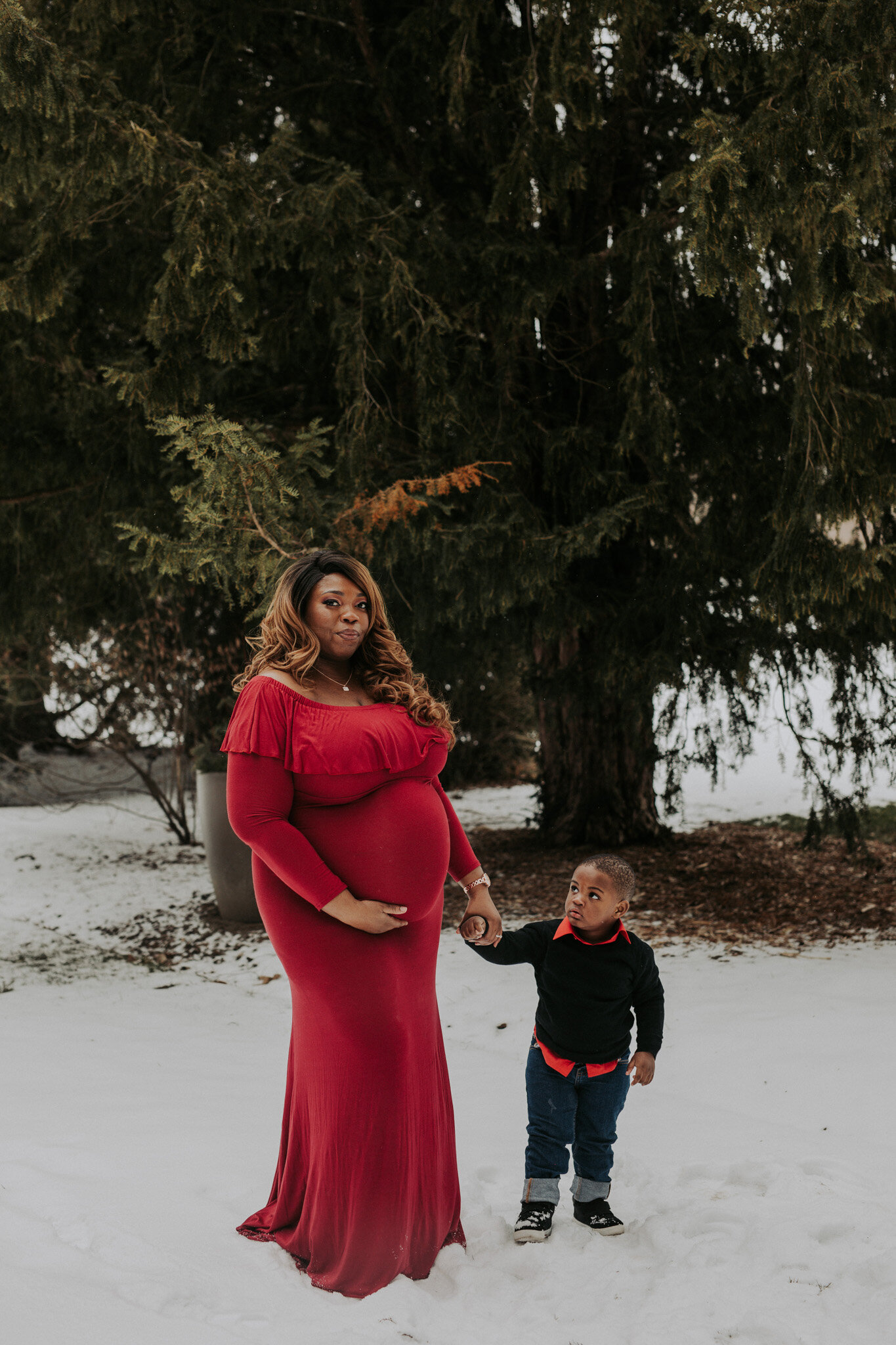 Valentines_Day_Maternity_Shoot_Session_Red_Gown_Love_Posed_Candid_Millcreek_Park_Winter_Rose_Gardens_Youngstown_by_Newborn_Photographer_Christie_Leigh_Photo_in_Howland_OH_Ohio-8.jpg