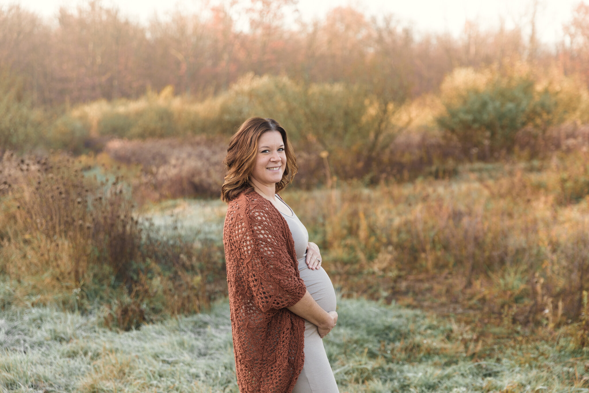 Field_Maternity_Session_OUtdoor_Country_Whimsical_Maternity_Photos_by_Family_and_Newborn_Photographer_Christie_Leigh_Photo-6.JPG