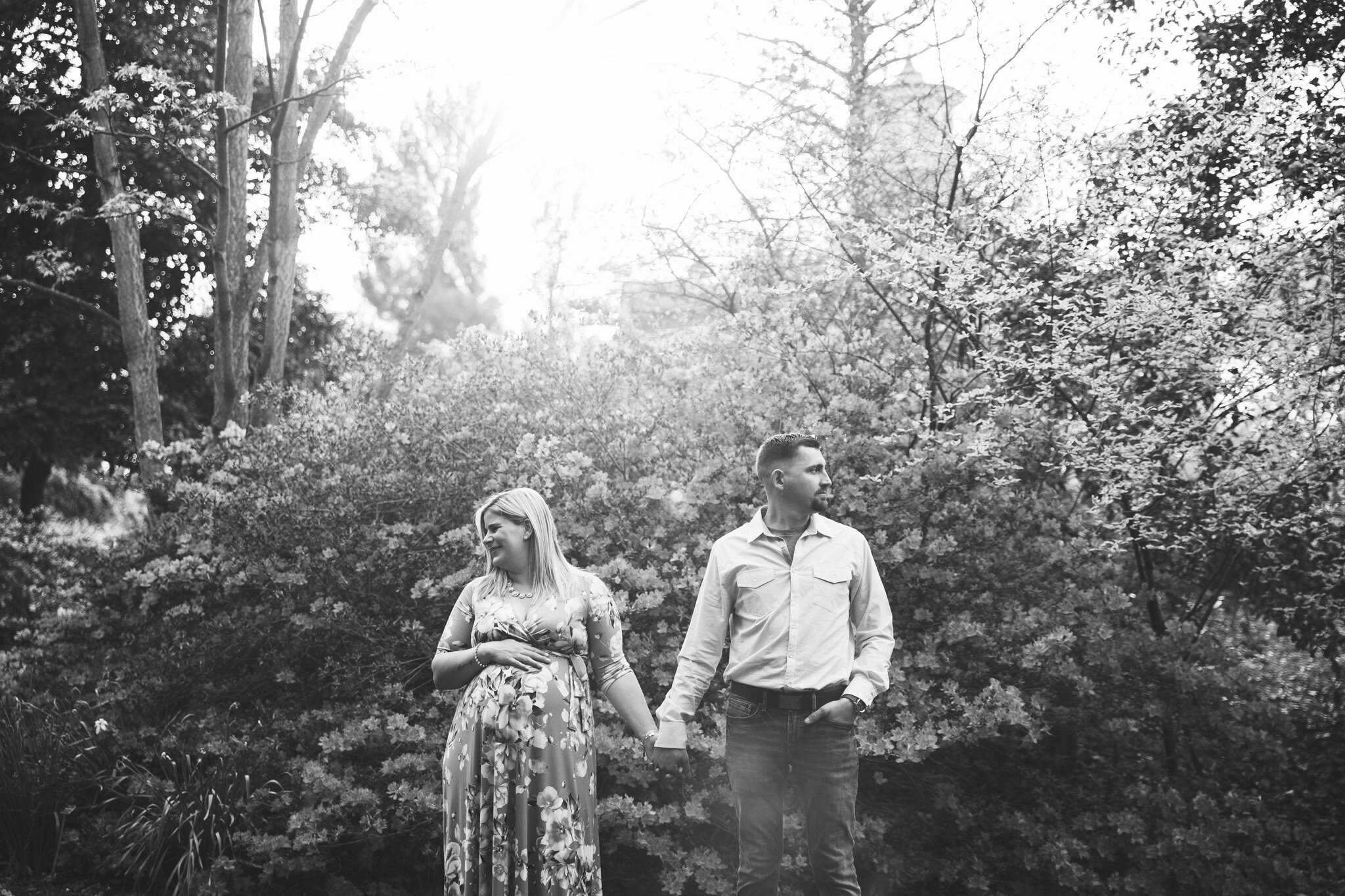 Millcreek_Park_Rose_Gardens_Davis_Canter_Youngstown_Ohio_Materntiy_Session_Floral_Fashion_Baby_Girl_Expecting_Couple_by_Newborn_Photographer_Christie_Leigh_Photo_Mahoning_County_OH_Ohio-9.jpg