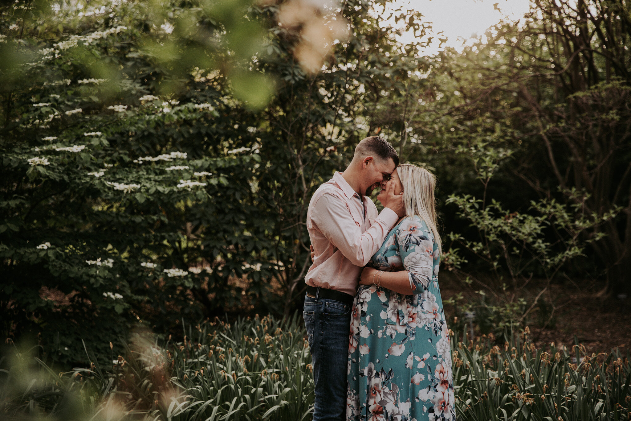 Millcreek_Park_Rose_Gardens_Davis_Canter_Youngstown_Ohio_Materntiy_Session_Floral_Fashion_Baby_Girl_Expecting_Couple_by_Newborn_Photographer_Christie_Leigh_Photo_Mahoning_County_OH_Ohio-21.jpg