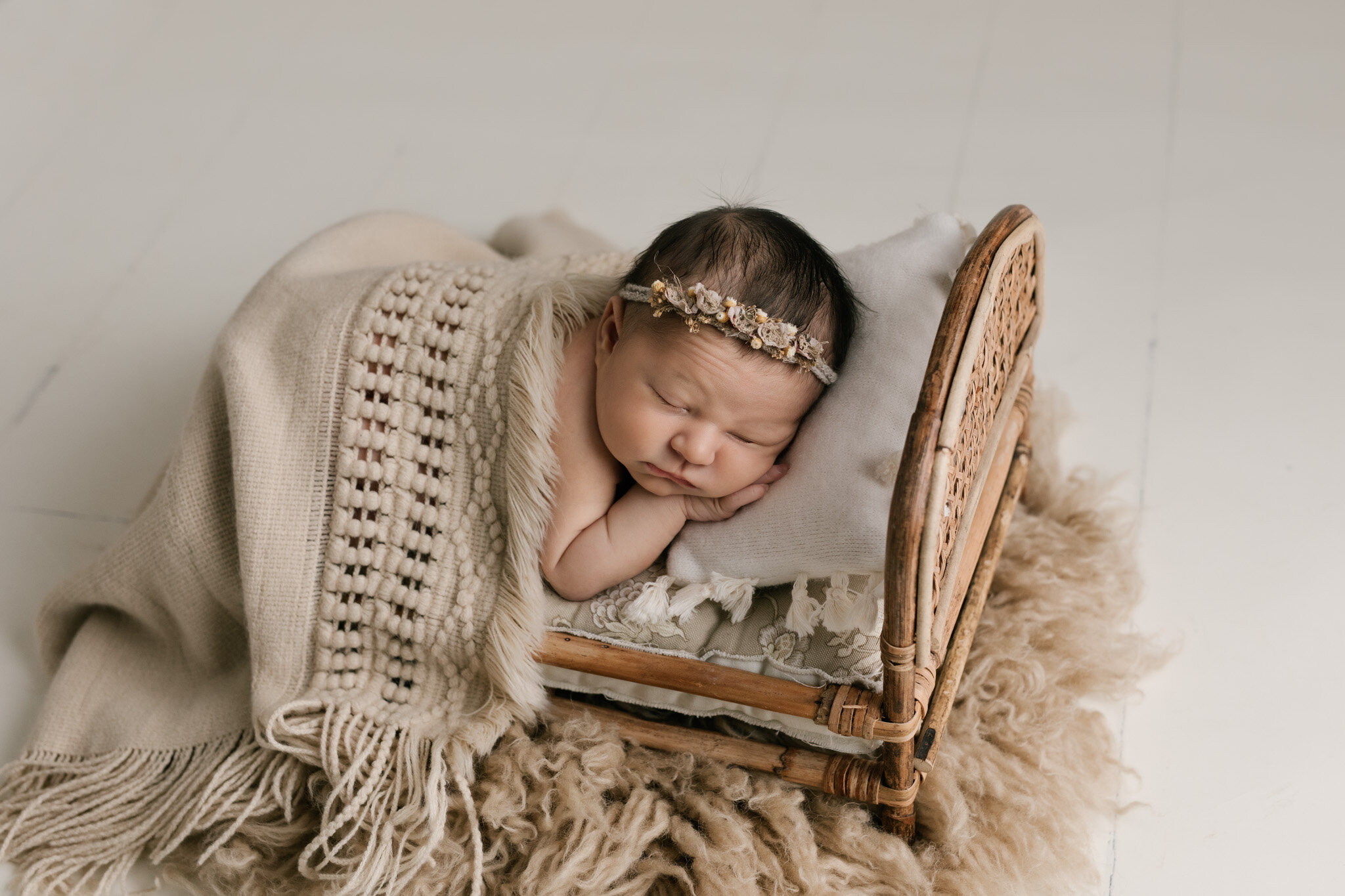 Newborn_Baby_Girl_Ivory_and_Pink_Studio_Posed_Session_by_Newborn_Photographer_Christie_Leigh_Photo_in_Cortland_OH_Ohio_trumbull_County-2.jpg