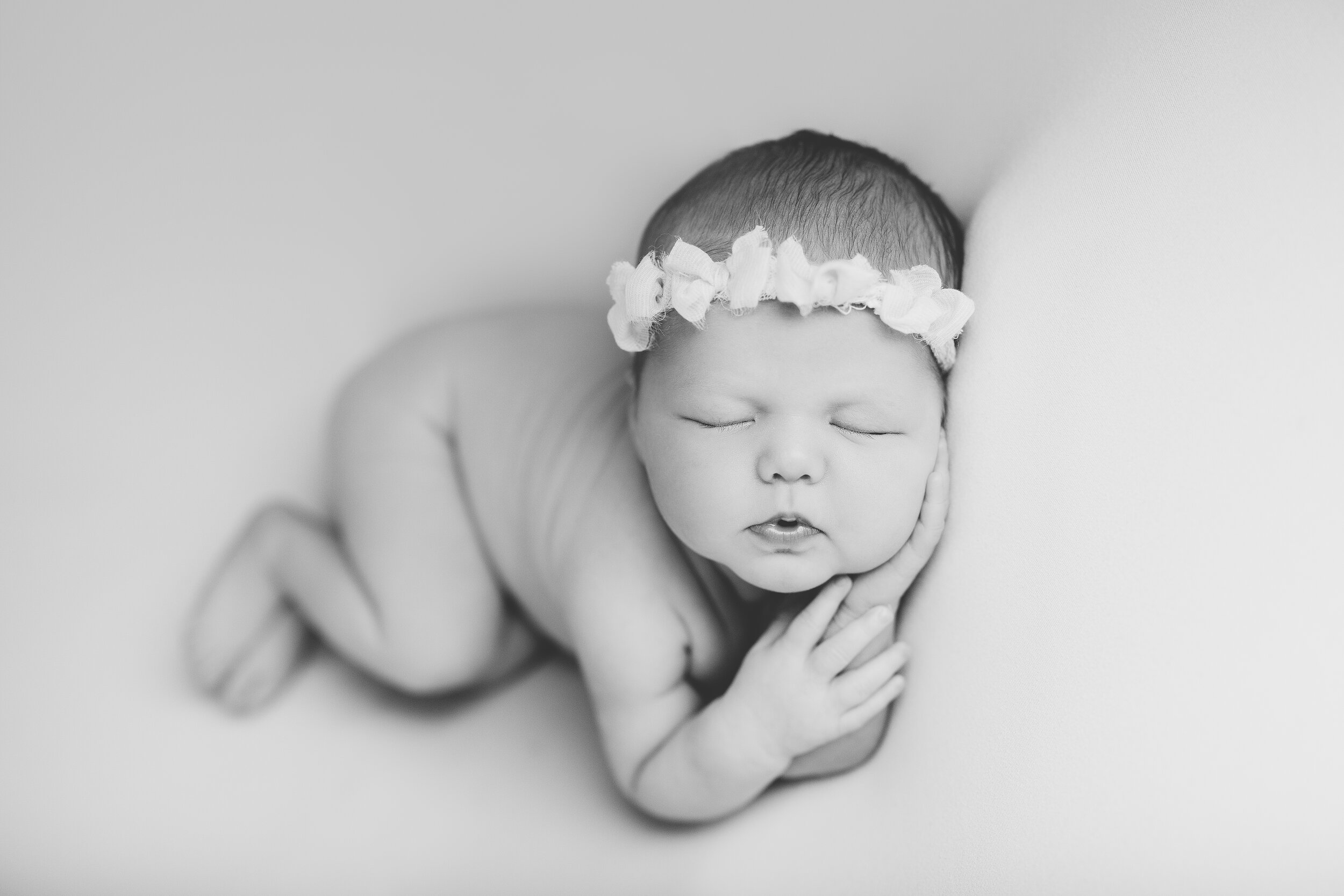 Baby_Girl_Studio_Session_Neutral_Ivory_Minimal_Simple_Froggy_Pose_Heart_Bowl_Newborn_Photogrpahy_by_Christie_Leigh_Photo_in_Mahoning_Valley_OH_Ohio-8.JPG