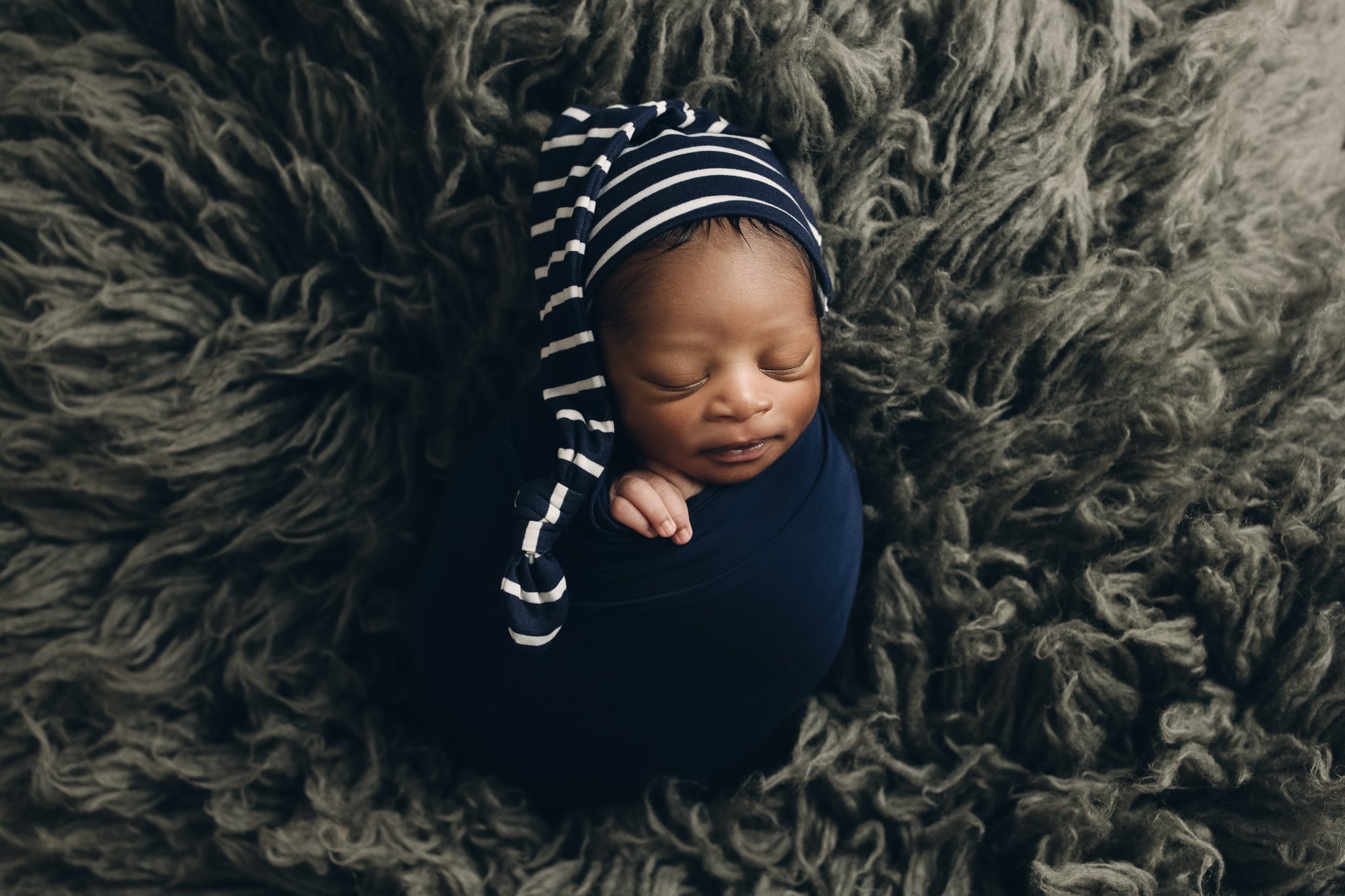 Posed_Studio_Newborn_Photographer_Second_Child_Siblings_Baby_Boy_Navy_Mustard_by_Christie_Leigh_Photo_Champion_OH_Ohio_Trumbull_County-4.jpg