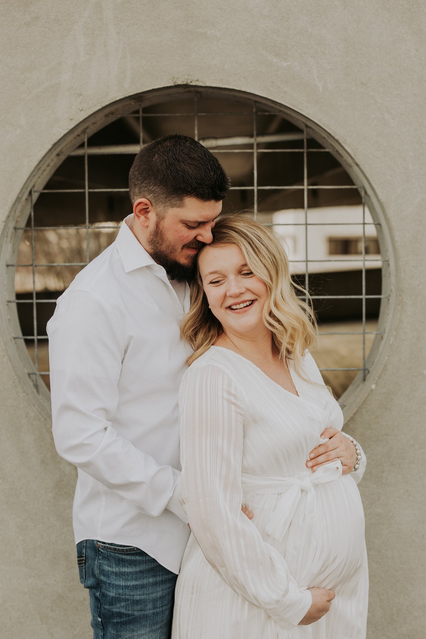 Romantic_Gender_Nuetral_Maternity_Session_Downtown_Warren_OH_Ohio_Courthouse_Square_by_Family_and_Newborn_Photographer_Christie_Leigh_Photo_Trumbull_County-6.jpg