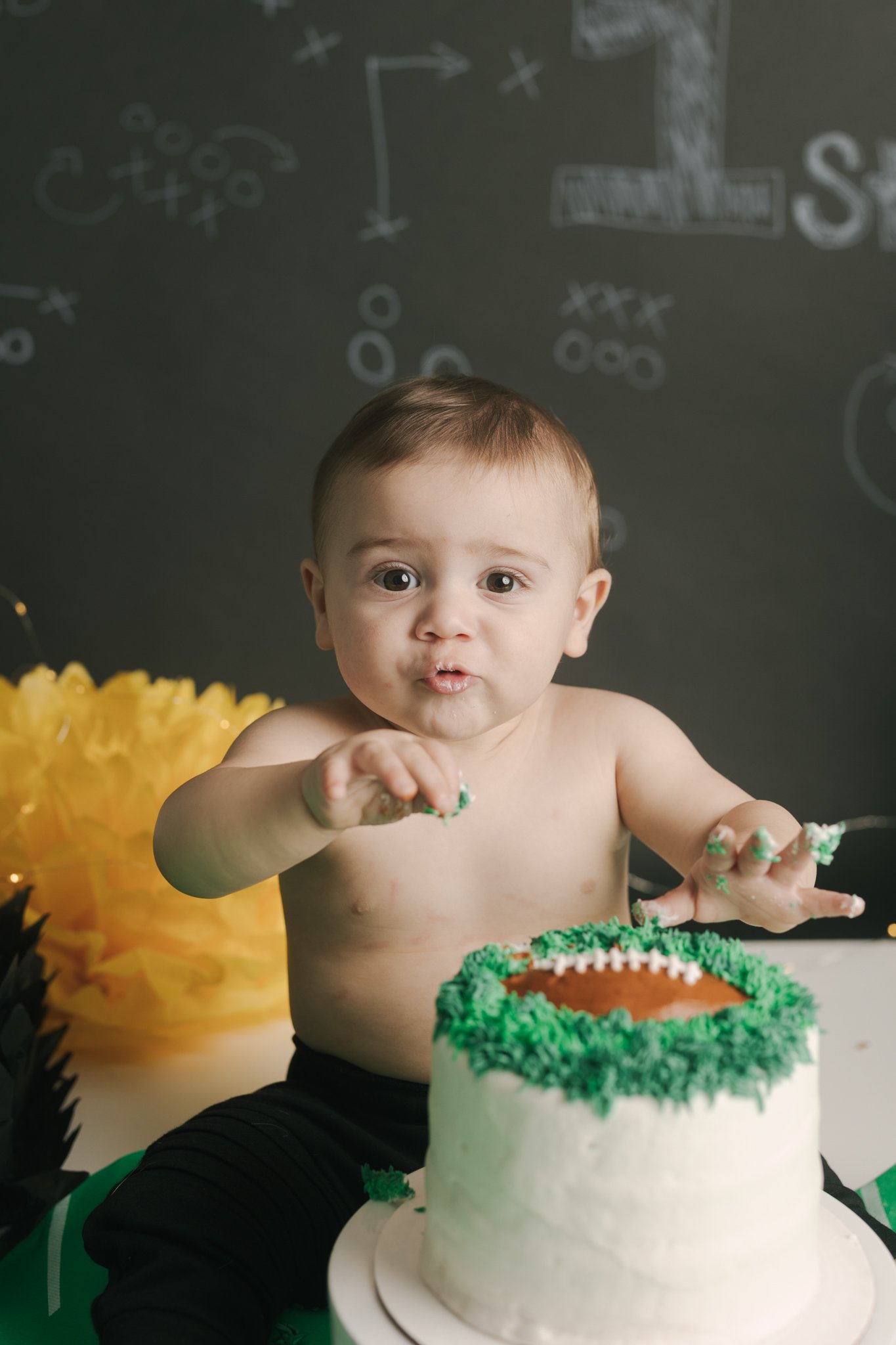 baby-boy-cortland-ohio-smash-and-splash-first-birthday-football-theme-bubble-bath-cute-trumbull-county-warren-boardman-mahoning-county-canfield-poland-16.jpg