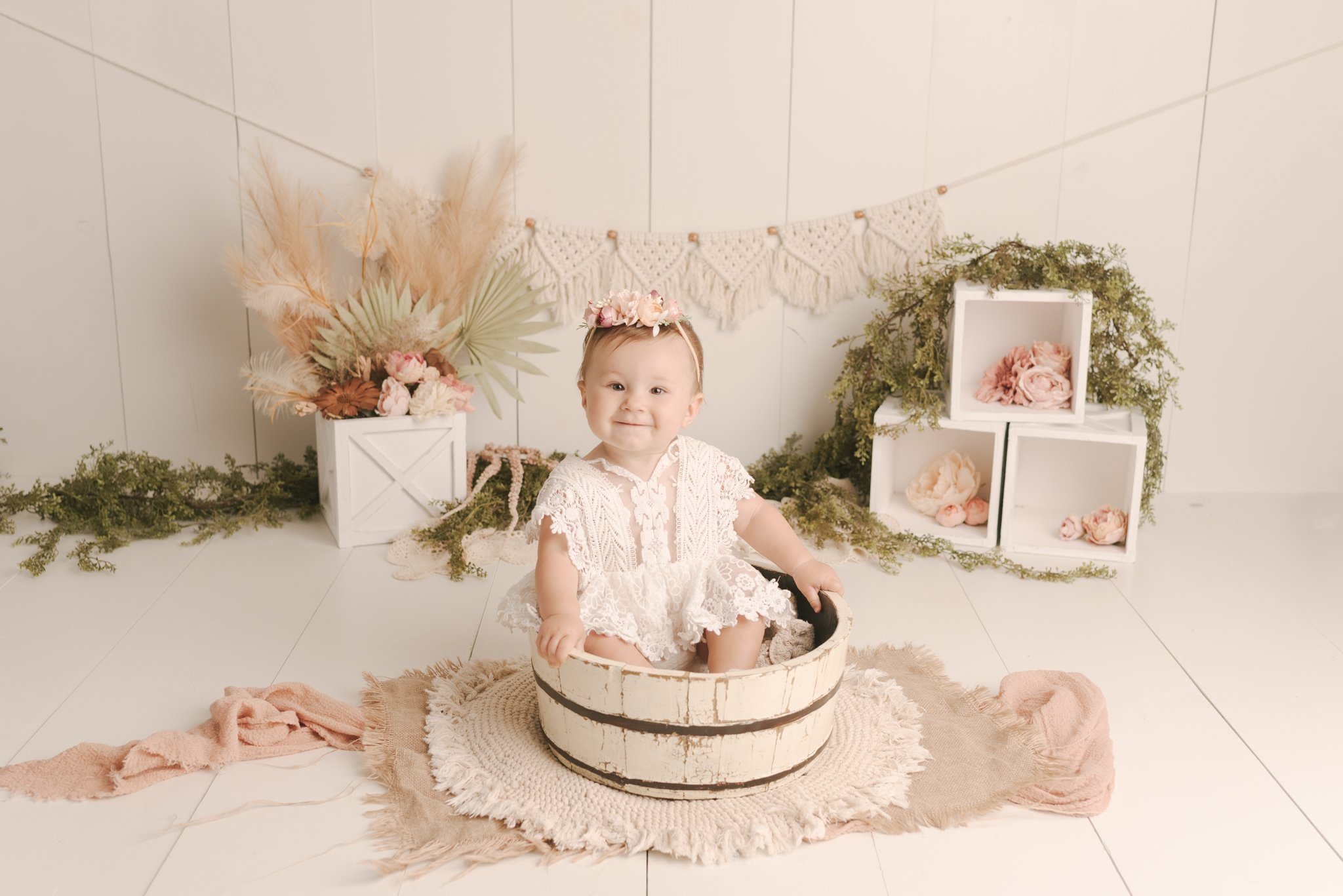Greenery_Boho_Pink_Frist_Birthday_Girl_Smash_and_Splash_Session_Cake_Studio_by_Erika_Child_and_Family_Photographer_for_Christie_Leigh_Photo_in_Poland_OH_Ohio_Mahoning_County_001.jpg