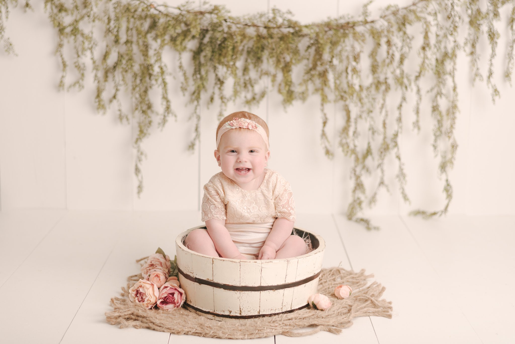 Greenery_Pink_Floral_Boho_Frist_Birthday_Girl_Smash_and_Splash_Session_Cake_Studio_by_Erika_Child_and_Family_Photographer_for_Christie_Leigh_Photo_in_Warren_OH_Ohio_Trumbull_County_003.jpg