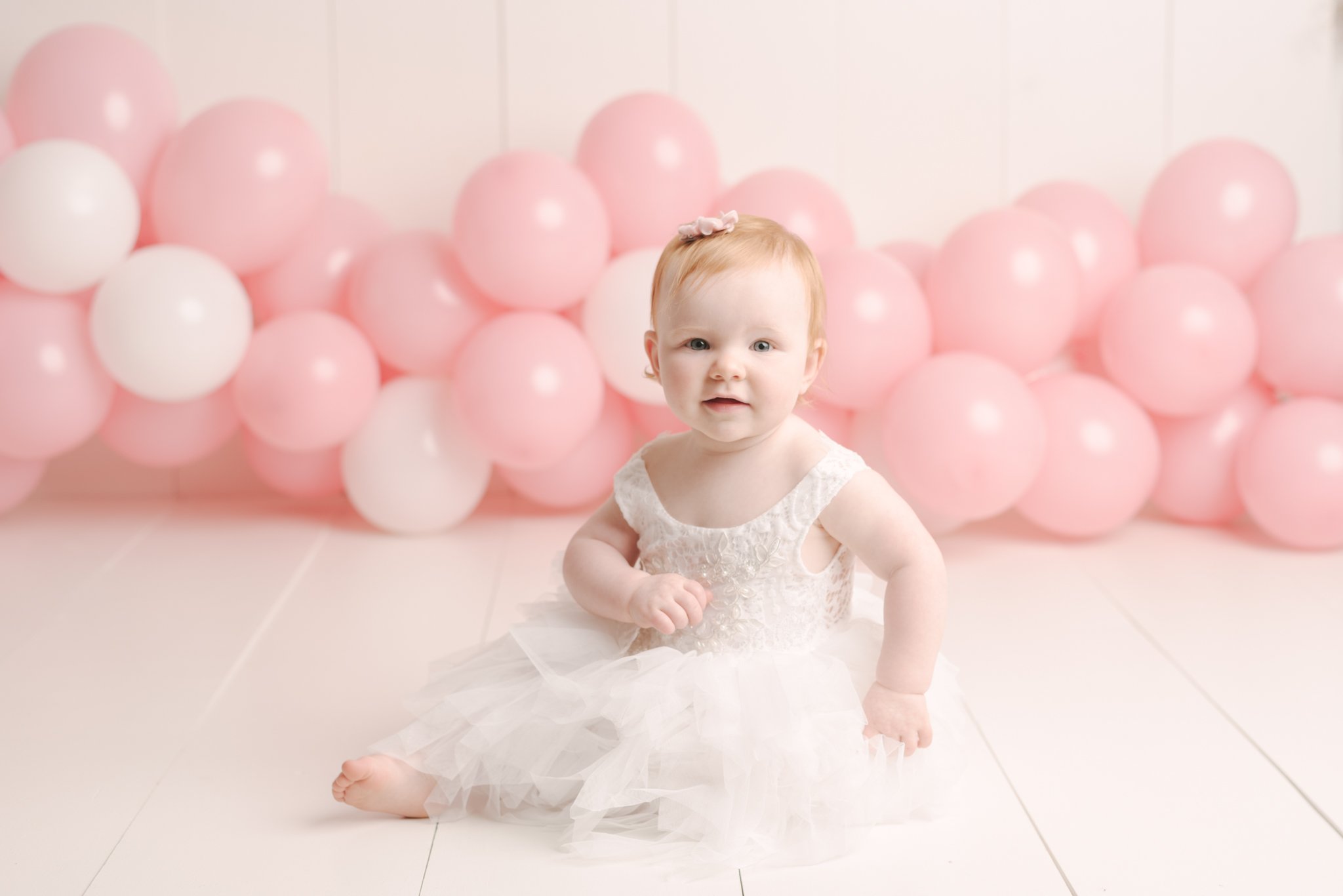Simple_Pink_Pearls_Frist_Birthday_Girl_Smash_and_Splash_Session_Cake_Studio_by_Erika_Child_and_Family_Photographer_for_Christie_Leigh_Photo_in_cortland_OH_Ohio_Trumbull_County_001.jpg