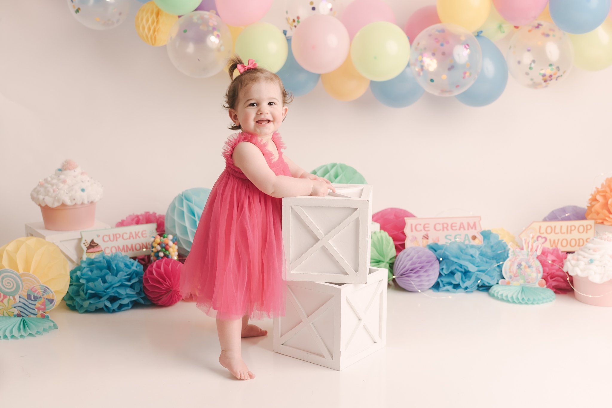 Sweet_one_Candyland_Frist_Birthday_Girl_Smash_and_Splash_Session_Cake_Studio_by_Erika_Child_and_Family_Photographer_for_Christie_Leigh_Photo_in_Austintown_OH_Ohio_Trumbull_County_002.jpg