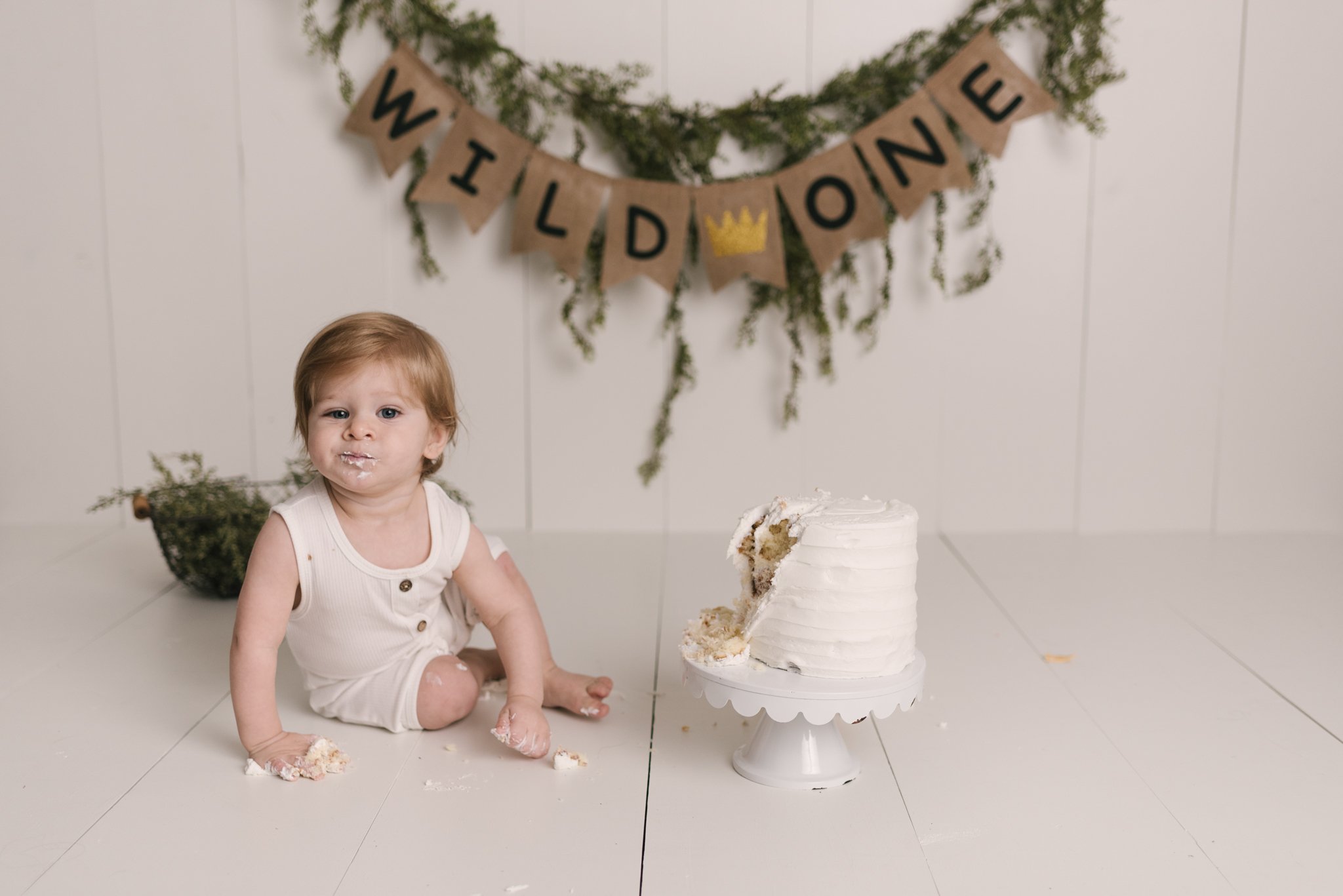 Wild_One_Frist_Birthday_Boy_Smash_and_Splash_Session_Cake_Studio_by_Erika_Child_and_Family_Photographer_for_Christie_Leigh_Photo_in_Youngstown_Ohio_OH_Mahoning_County_004.jpg