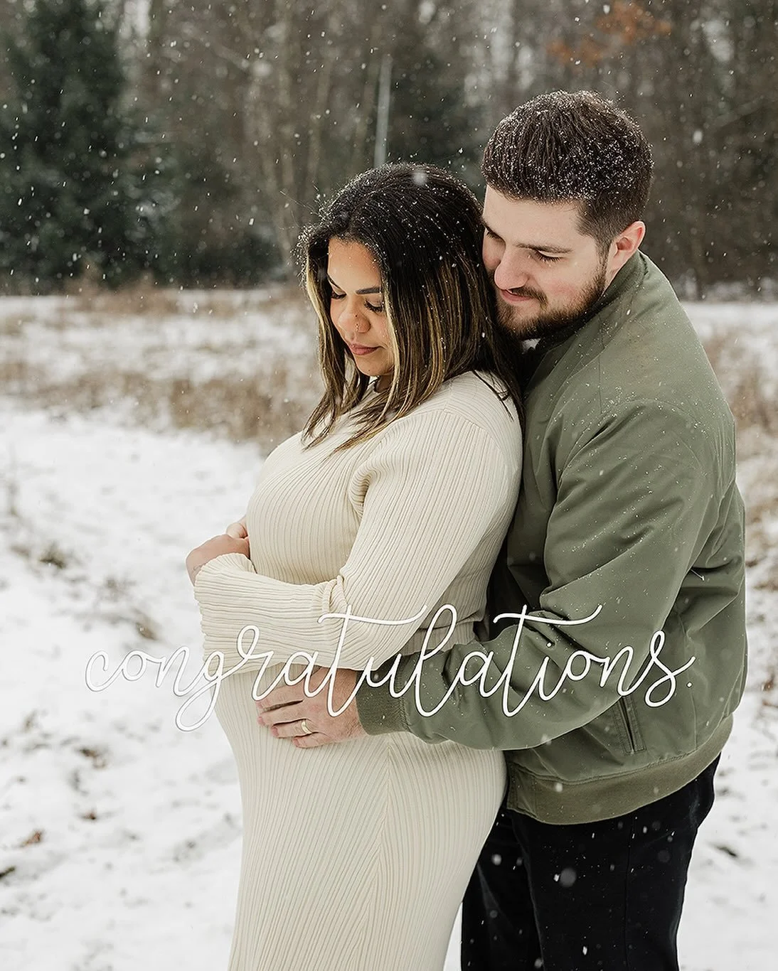 Congratulations (and a giveaway🎉) to all the 2026 expecting mamas!

When a new pregnancy is revealed close to the holidays, those big family gatherings can be such a special time to tell our favorite people.

If that was you this holiday season, I h