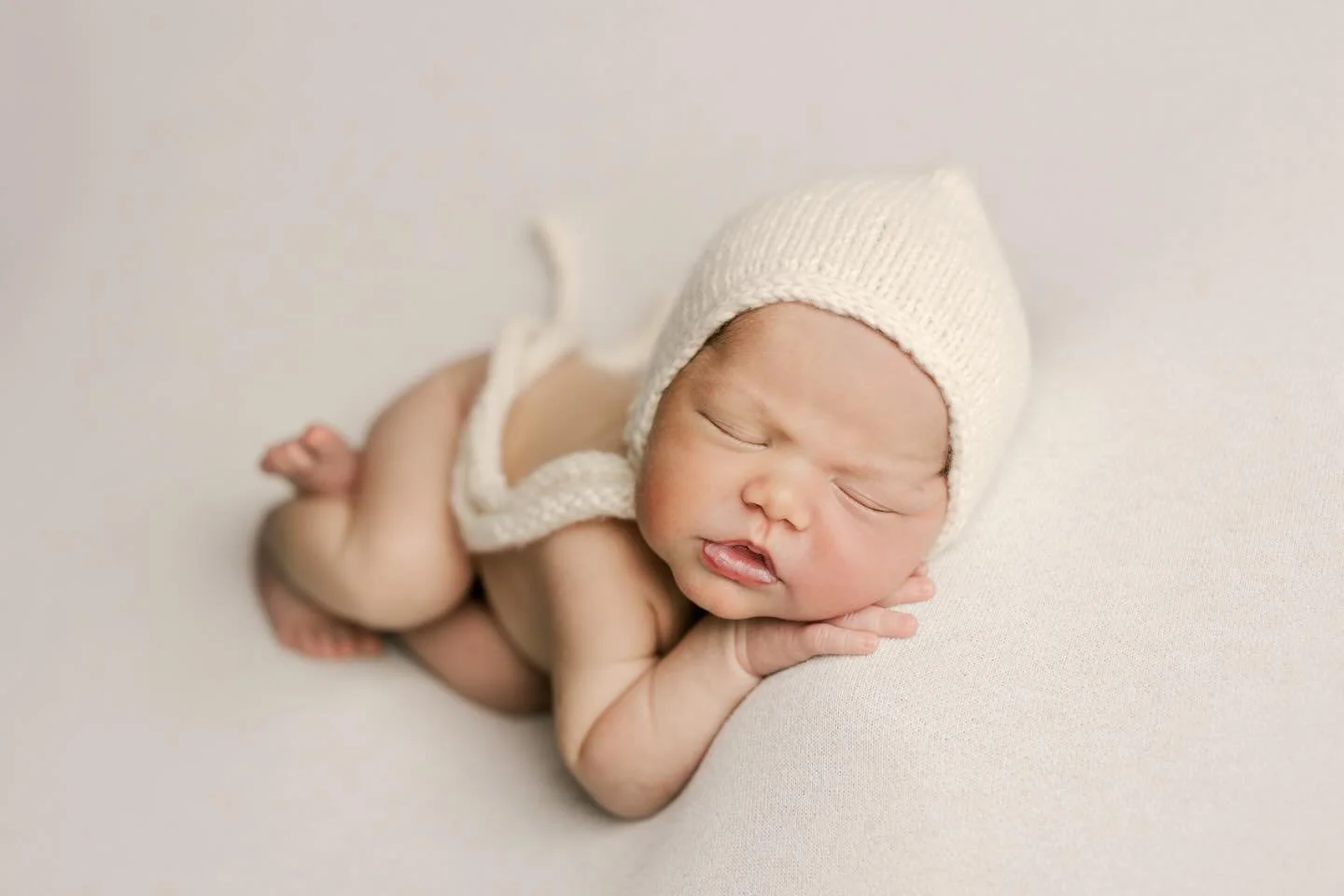 How to book your newborn session with me:

&mdash; visit my website to fill out a contact form (linked in my bio)

&mdash; I email you a booking guide with collections + pricing

&mdash; ask any questions, choose a collection

&mdash; sign a contract