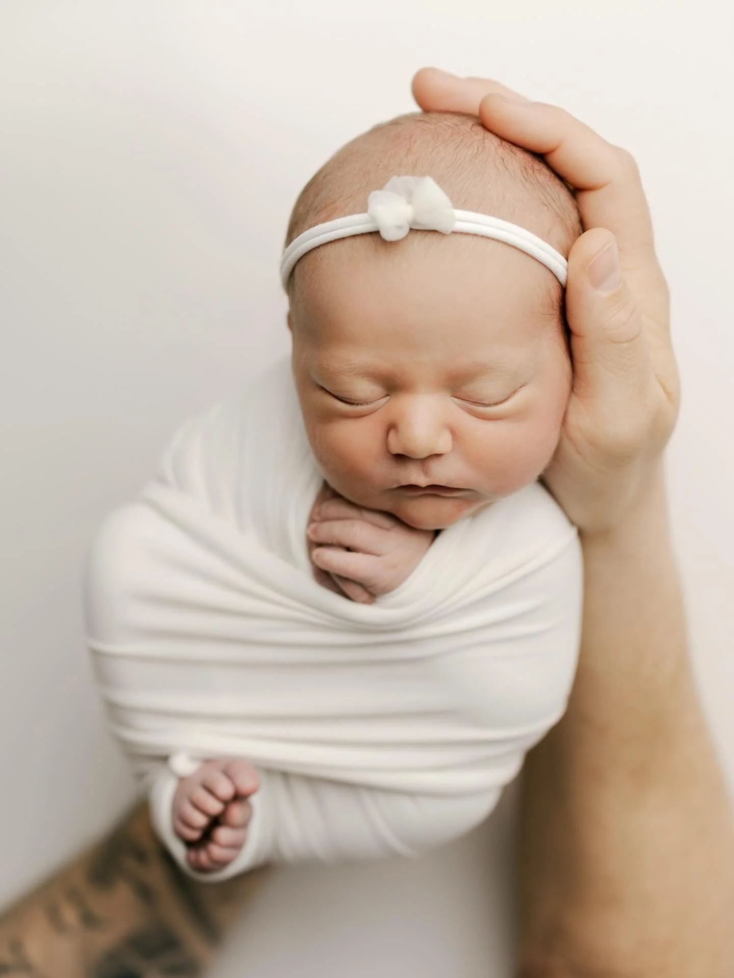 ✨ G I V E A W A Y ✨

I&rsquo;m gifting a complimentary newborn session to an expecting family!

For the month of January I have been running a giveaway for a free newborn session, and all you have to do is go the original post and do the 3 simple ste