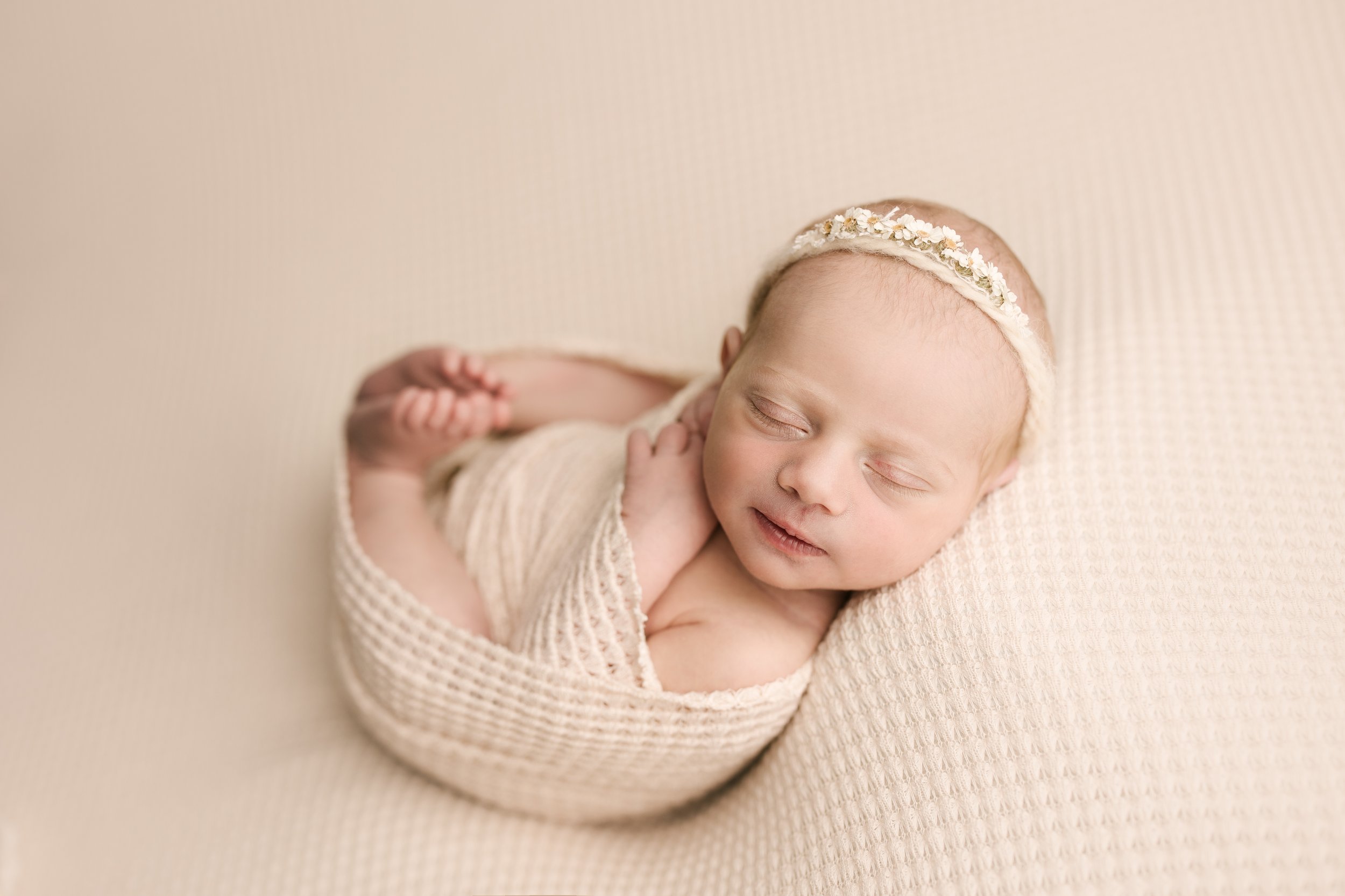 Newborn_Baby_Ivory_Spring_Sister_Girl_Posed_Siblings_Studio_Posed_Wrapped_by_Christie_Leigh_Photo_Columbiana_OH_Ohio_County-1.JPG