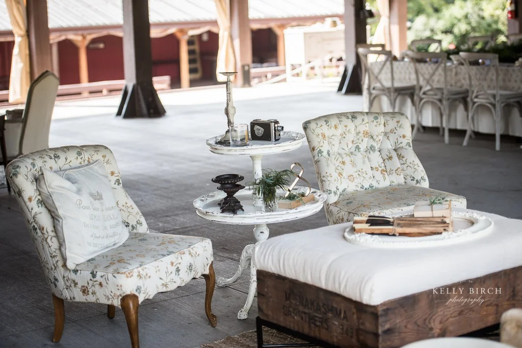 Vintage wedding at Historic Hope Glen Farm