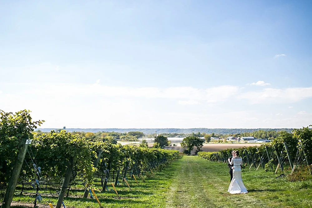 Serena Waller Favorites-0010_MinnesotaWeddingPlanner.jpg