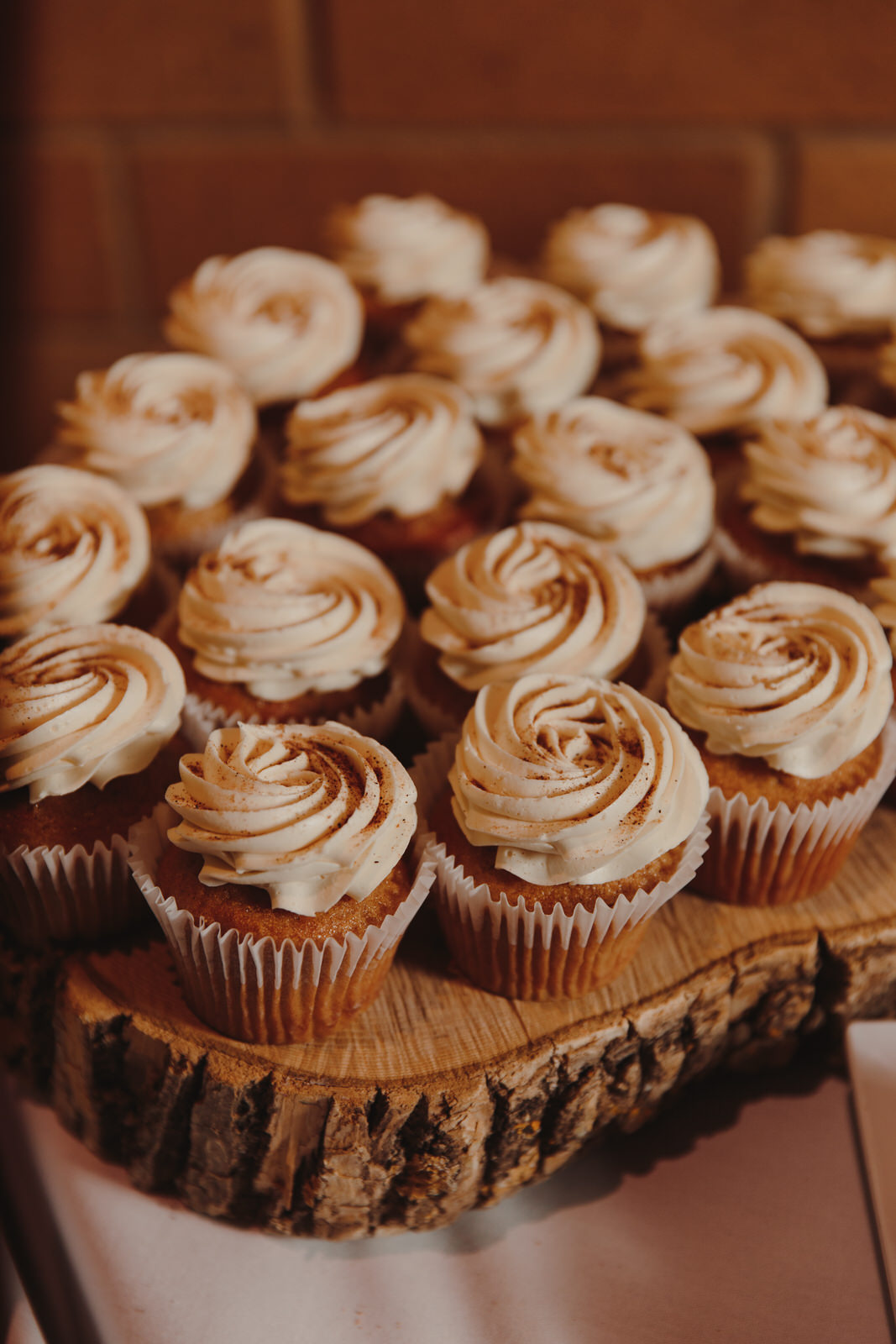  cupcakes for dessert at a MN wedding 