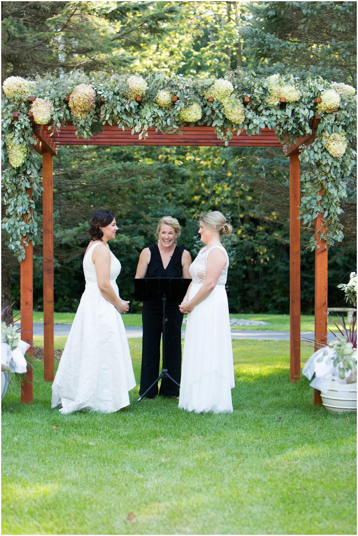 Outdoor wedding ceremony in MN