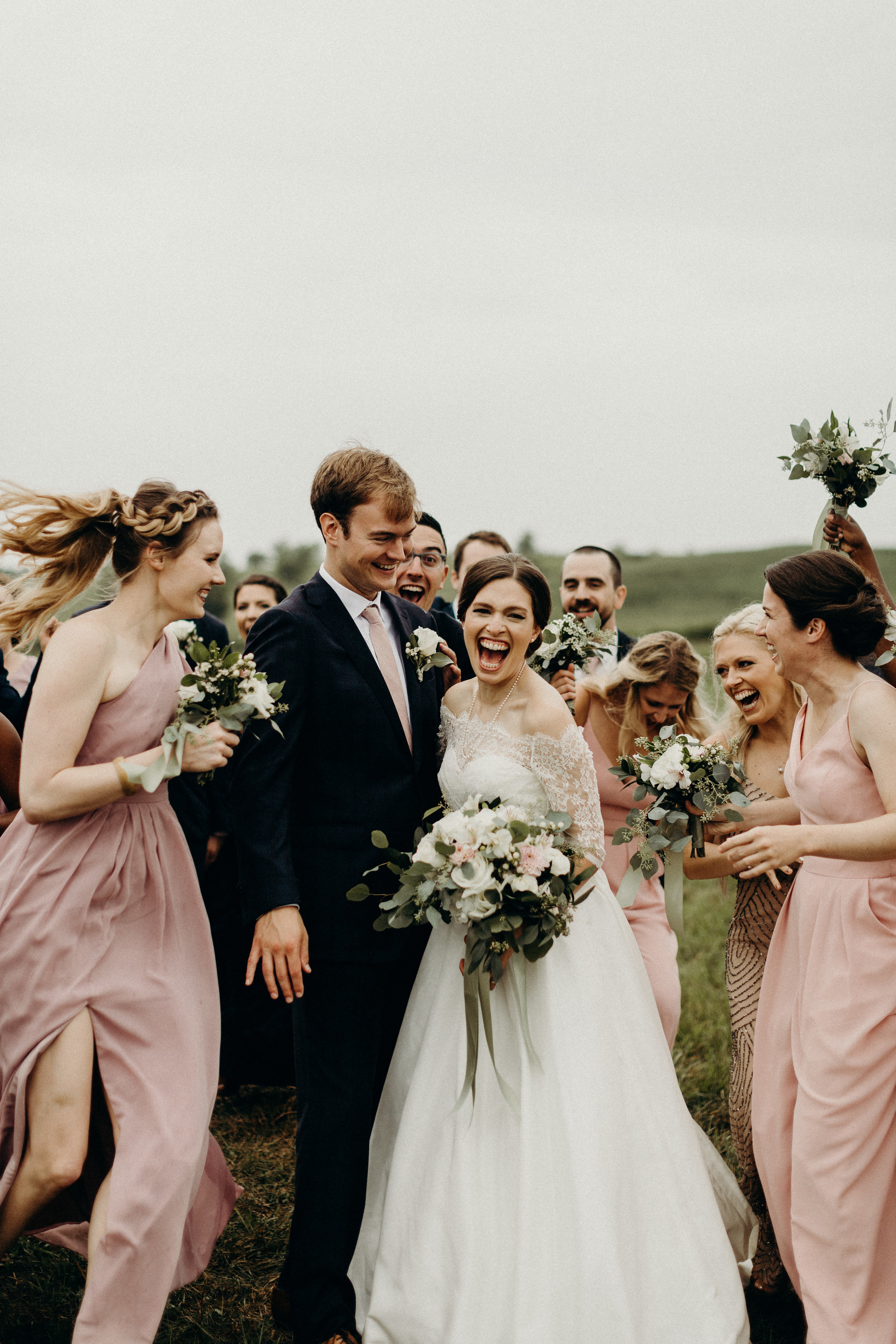  Bride and groom with the wedding party 