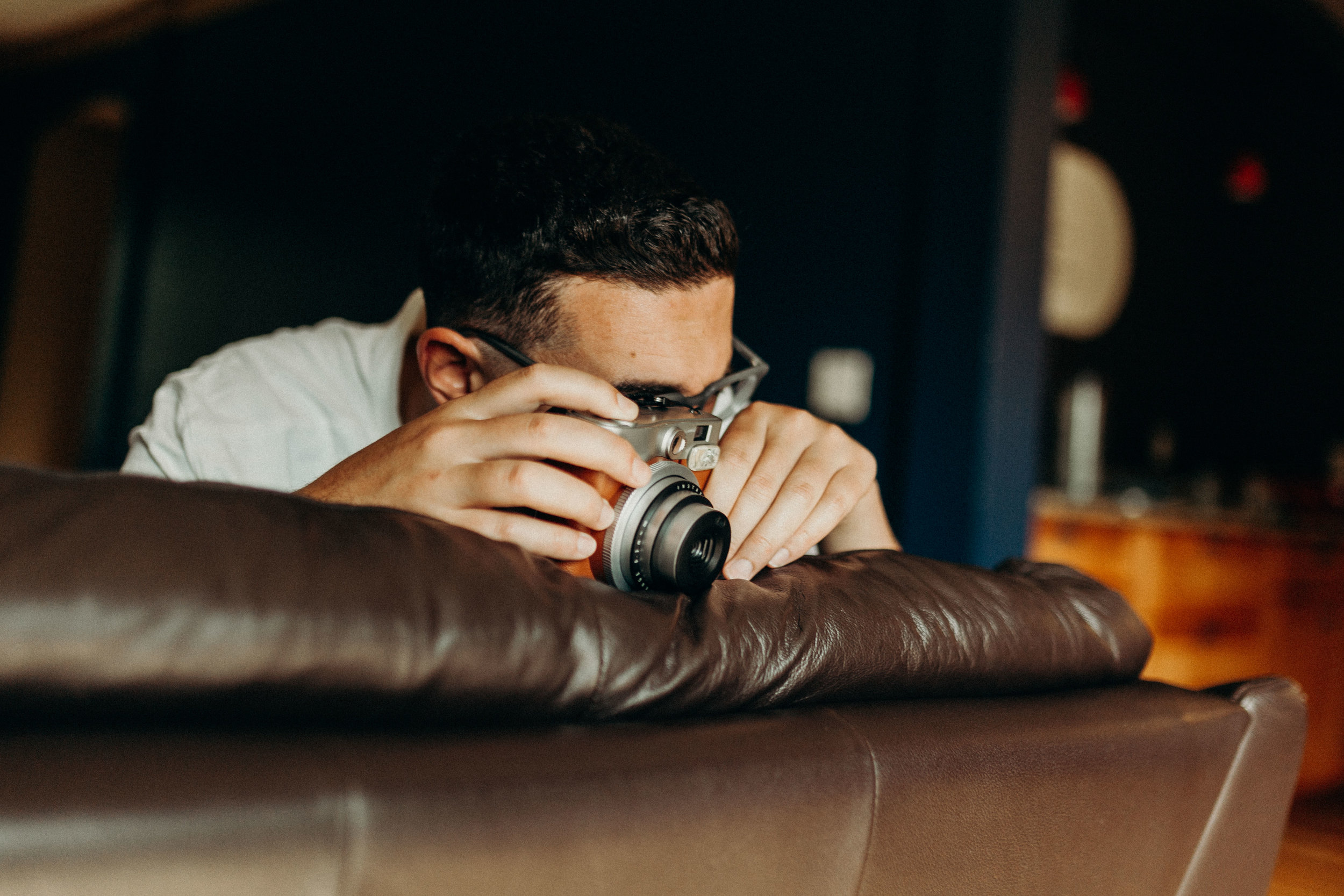  Groom taking pics before his wedding 