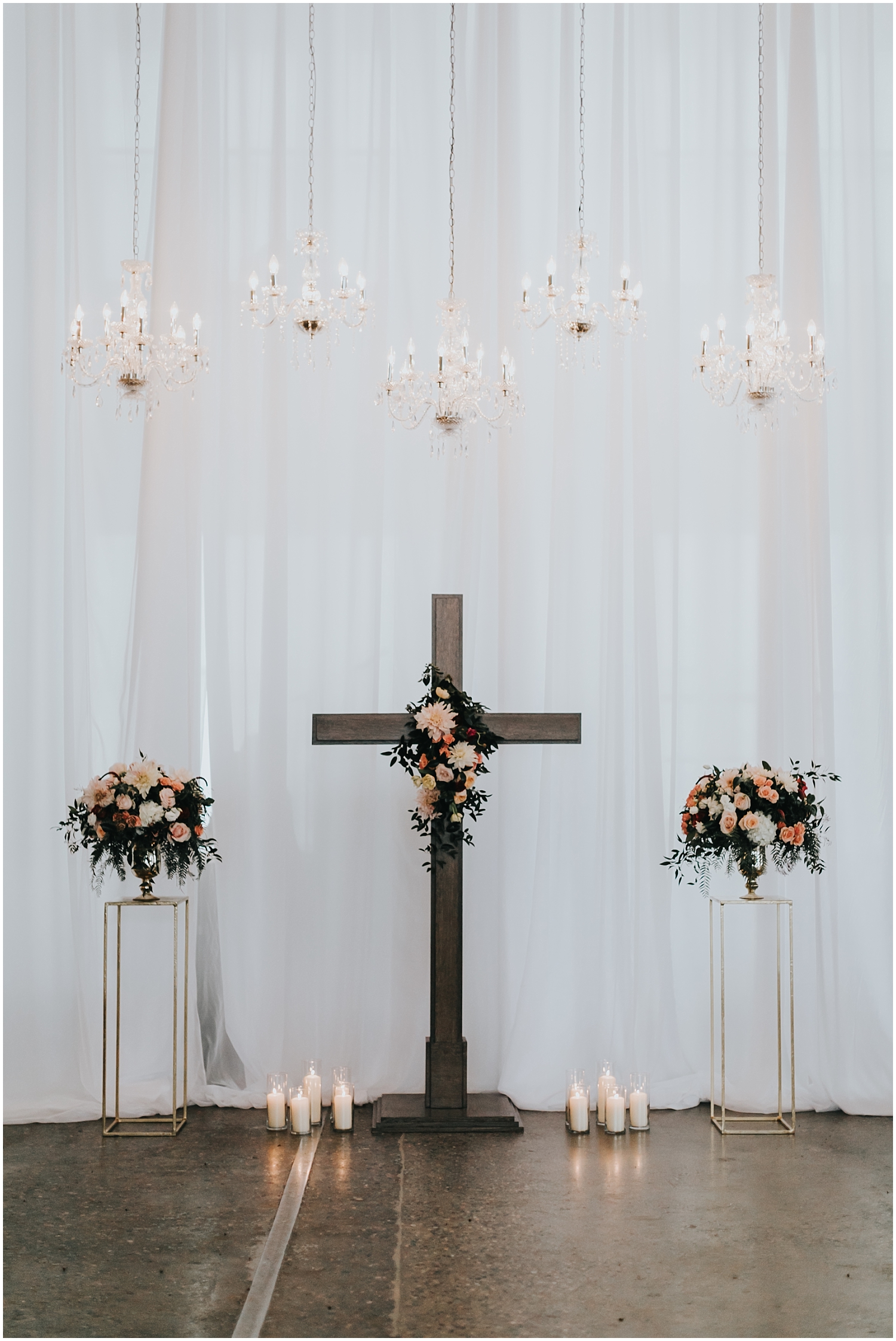  wedding ceremony cross and decor 