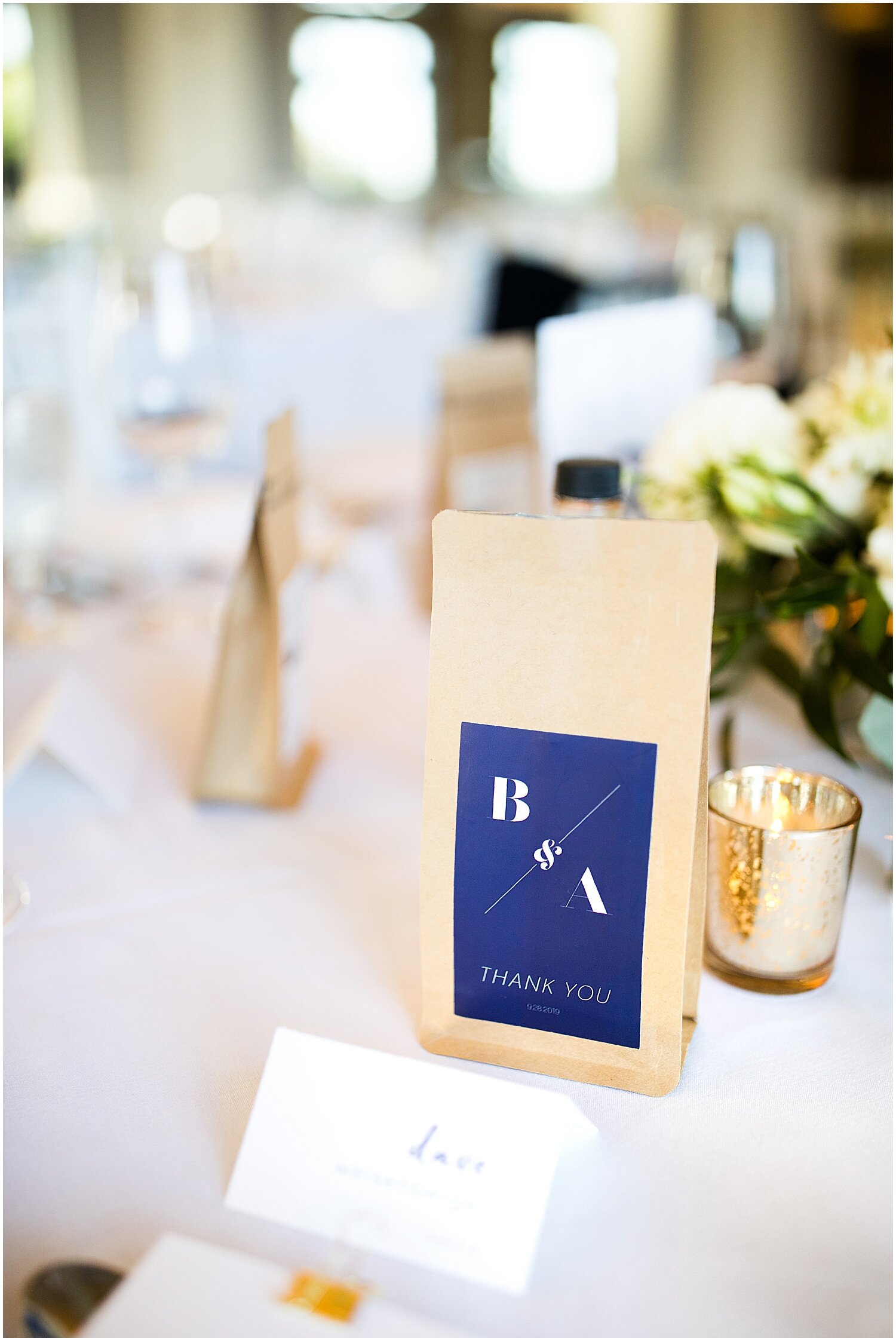  wedding favor bags for the wedding guests 