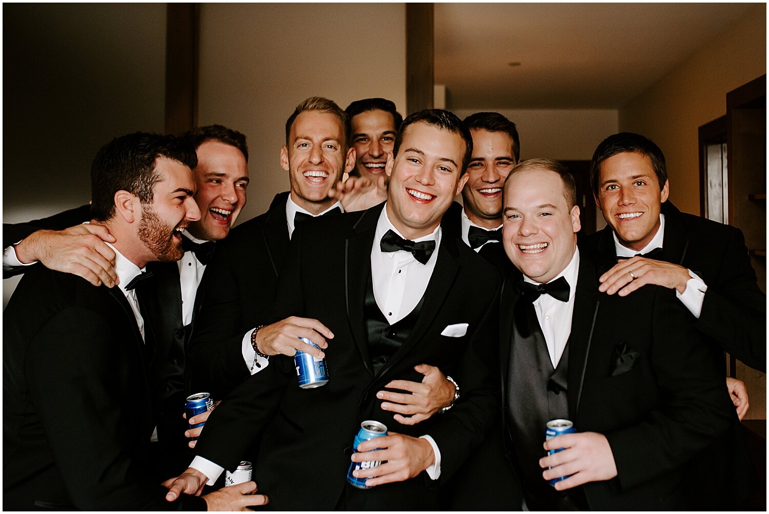  Groom with his groomsmen before the wedding  
