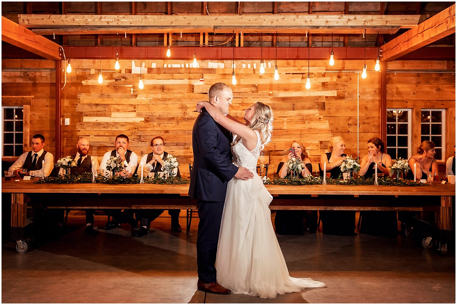  bride and groom’s first dance 