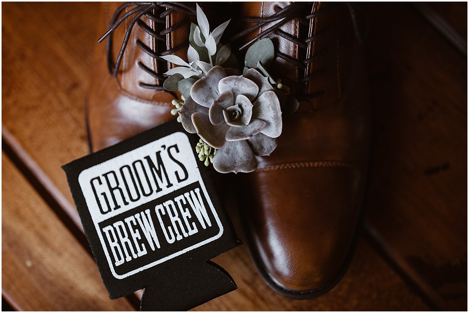  Groom’s wedding shoes 