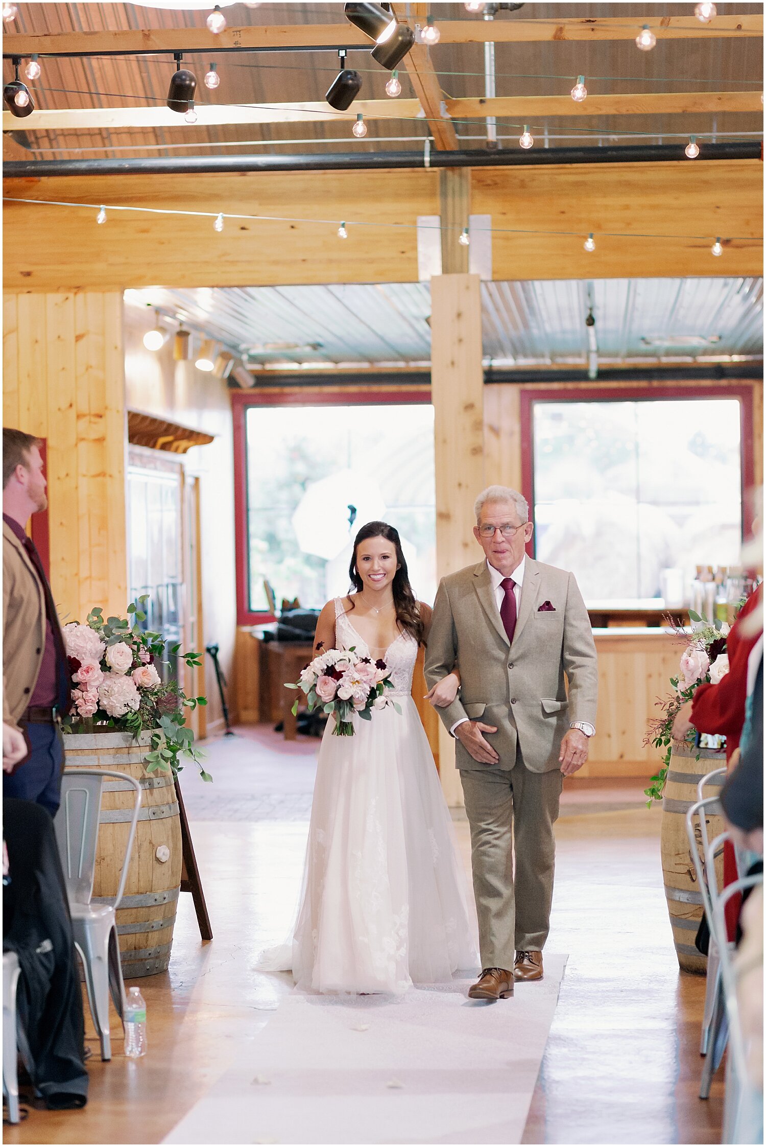  bride and her father walking down the aisle in mn 