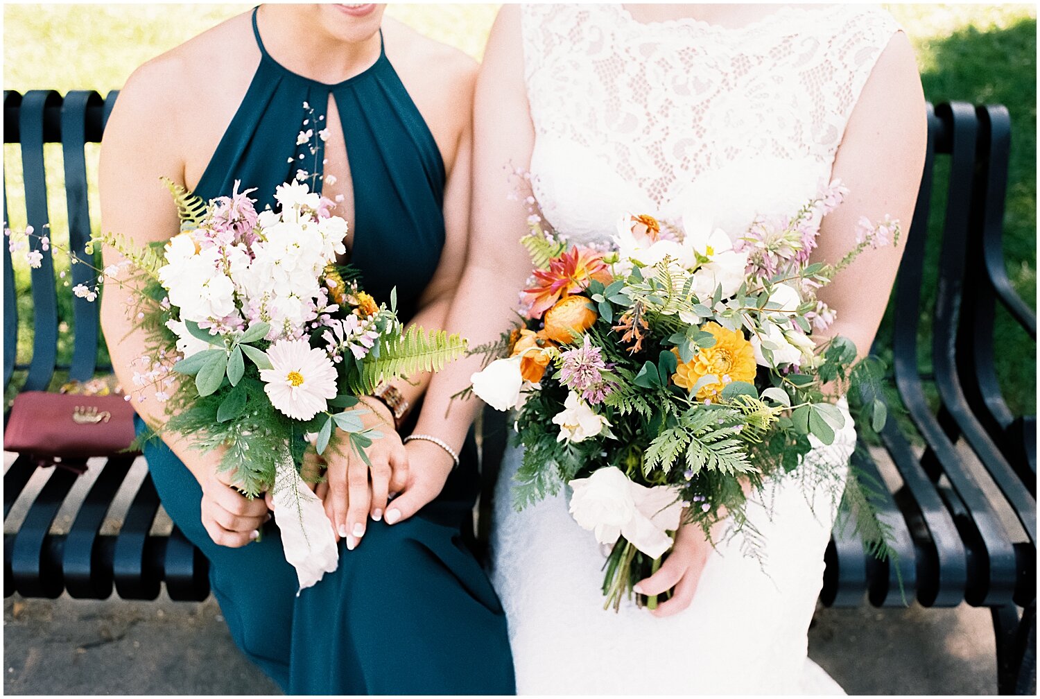  bride and bridesmaids wedding bouquets 