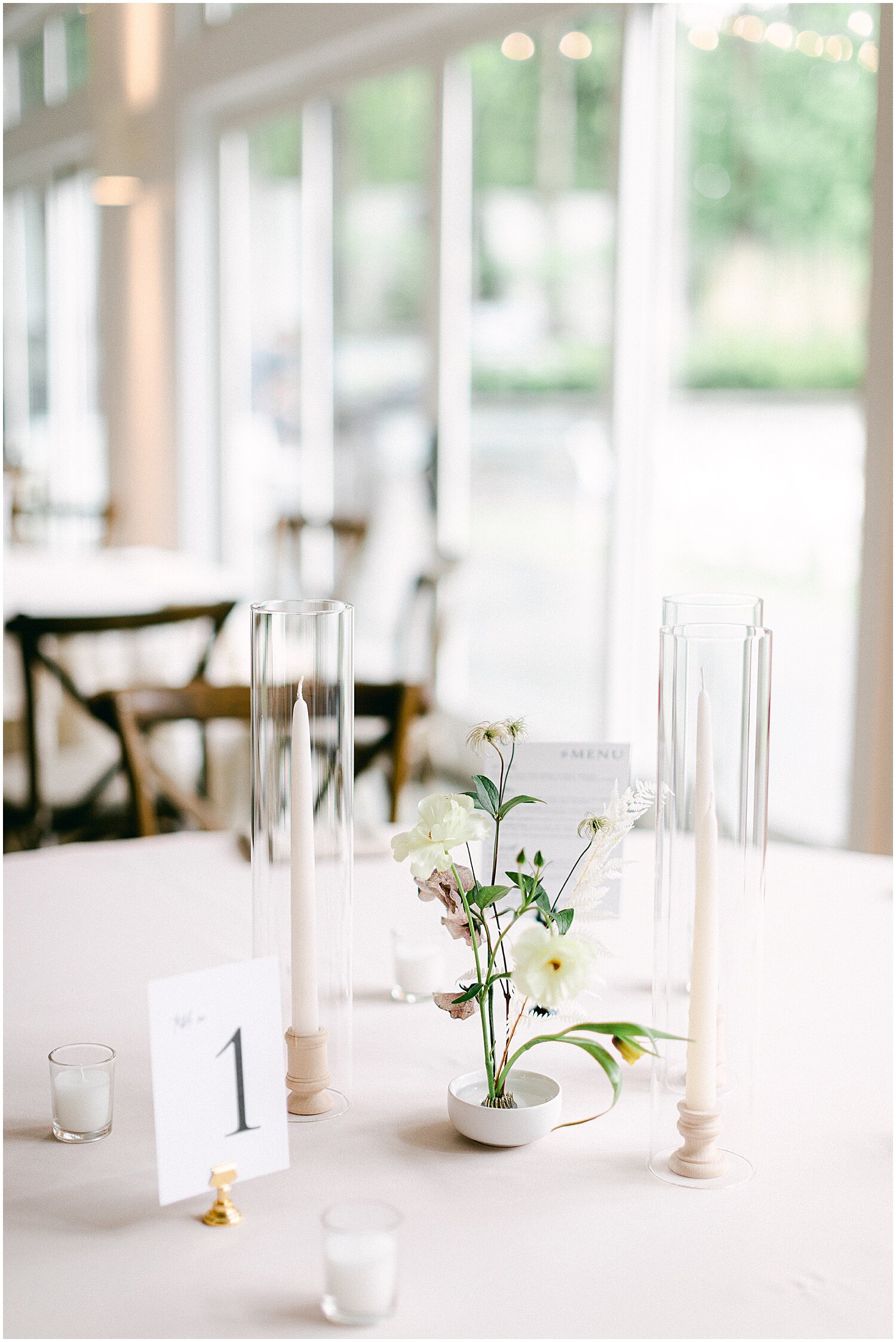  modern simplistic wedding centerpiece 