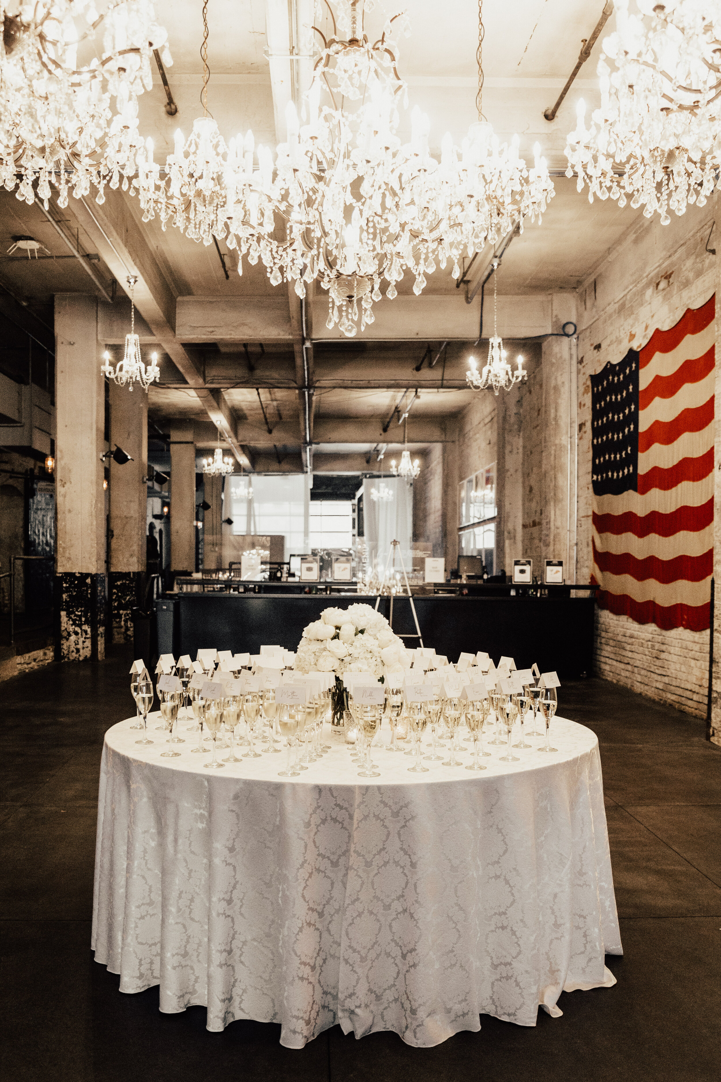  table seating chart with champagne glasses 